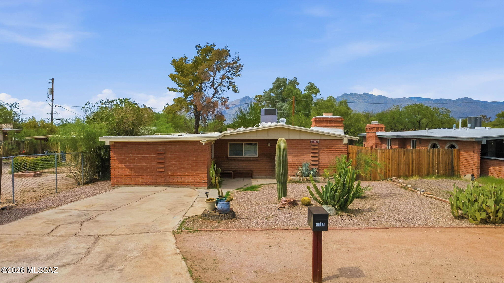 4417 E Lester Street — photo