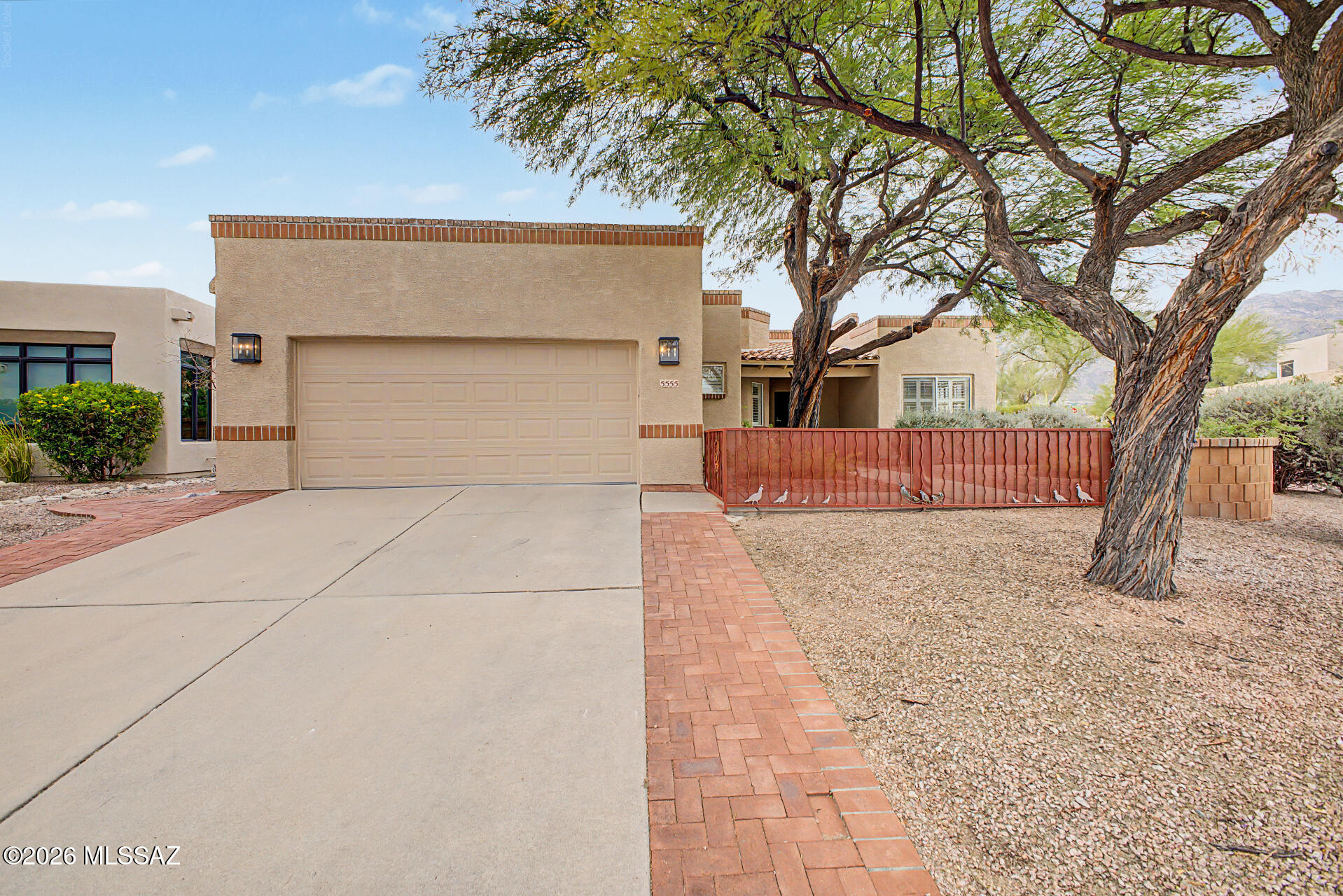 5555 N Crescent Ridge Drive — photo