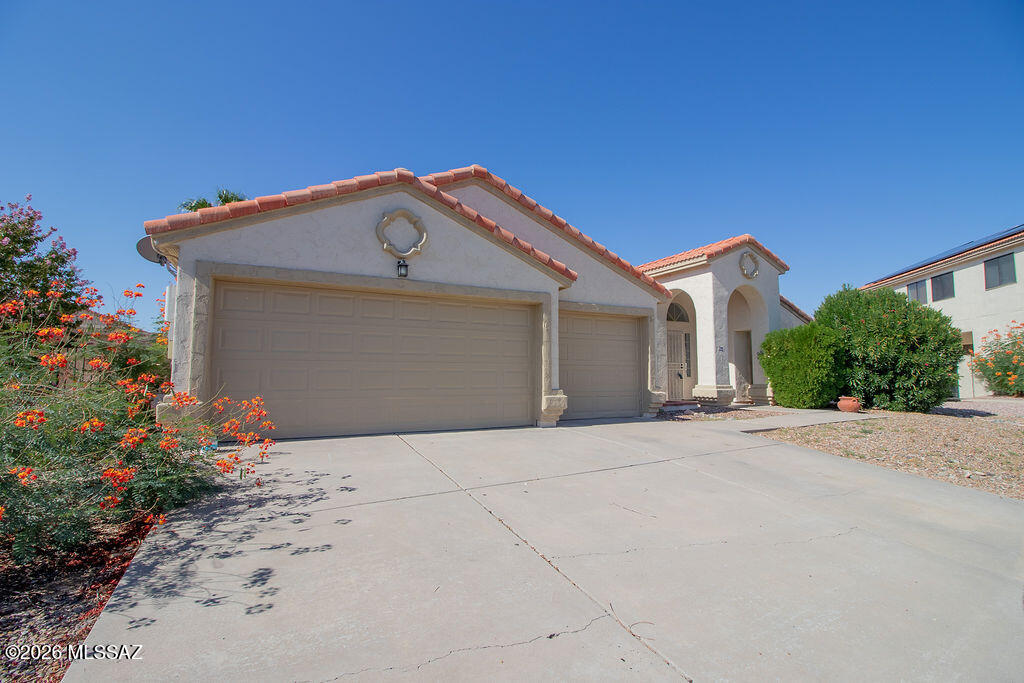 981 W Turnstone Place — photo