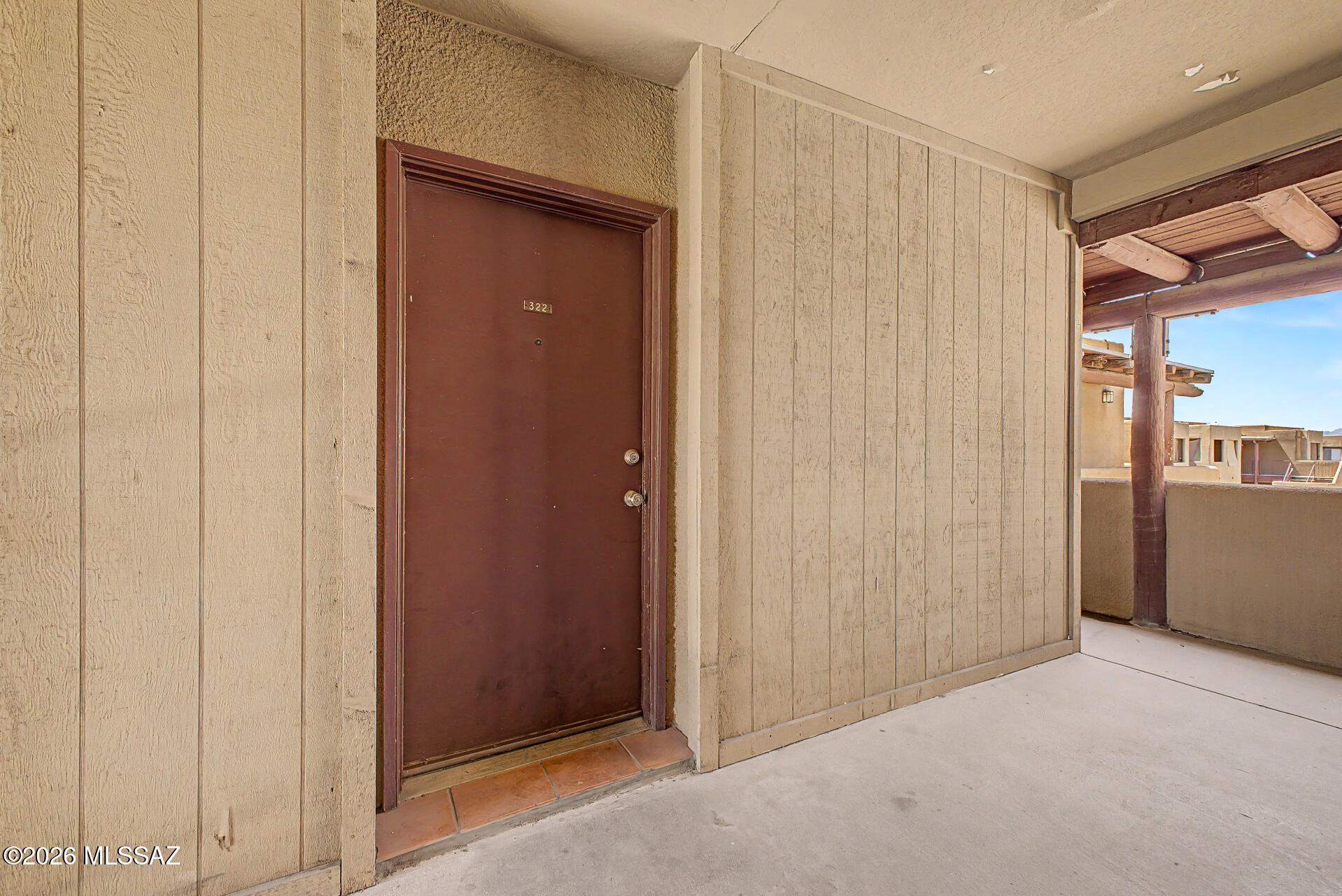 1810 E Blacklidge Drive 322 — photo