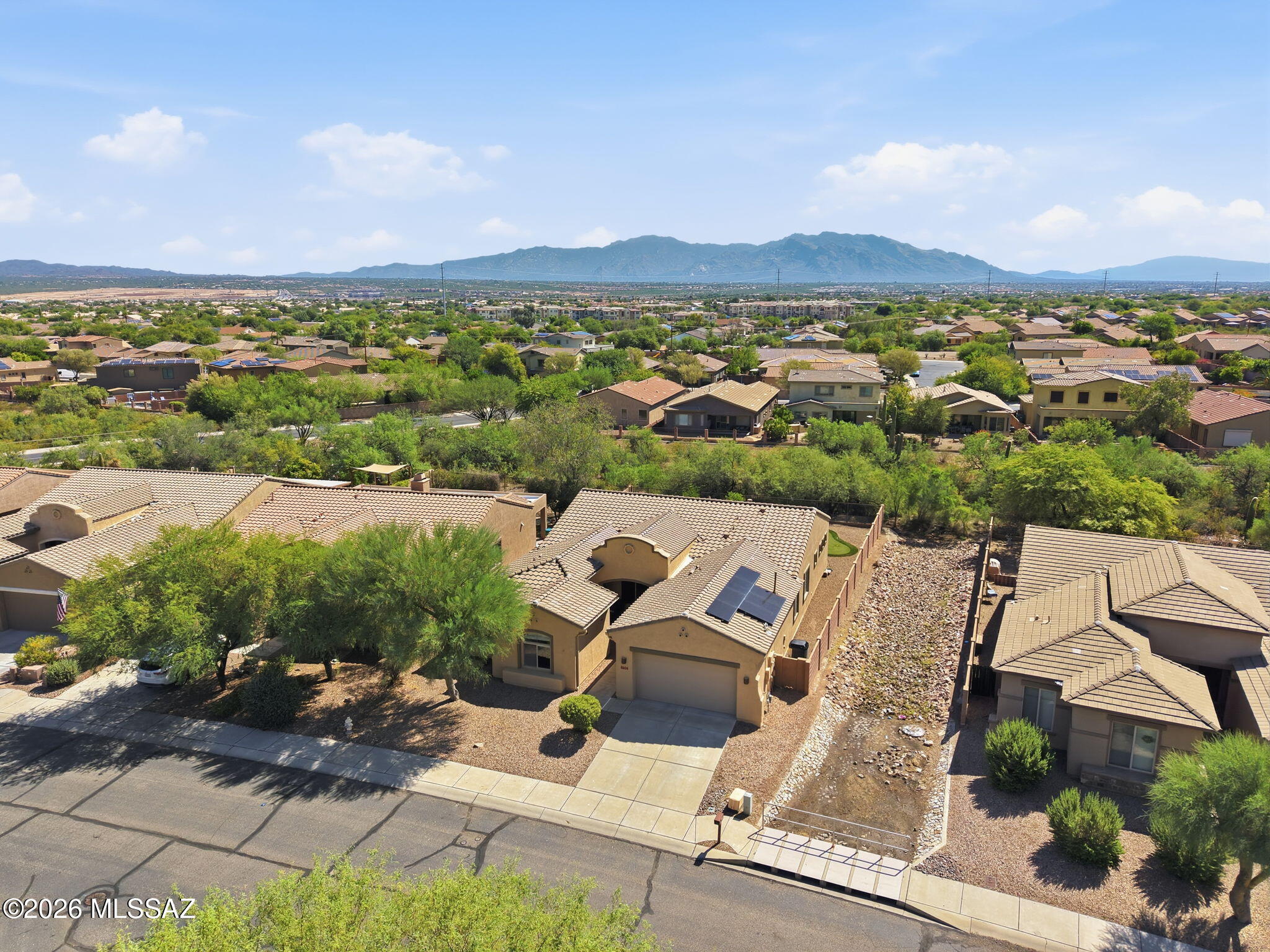 8604 N Moonfire Drive — photo