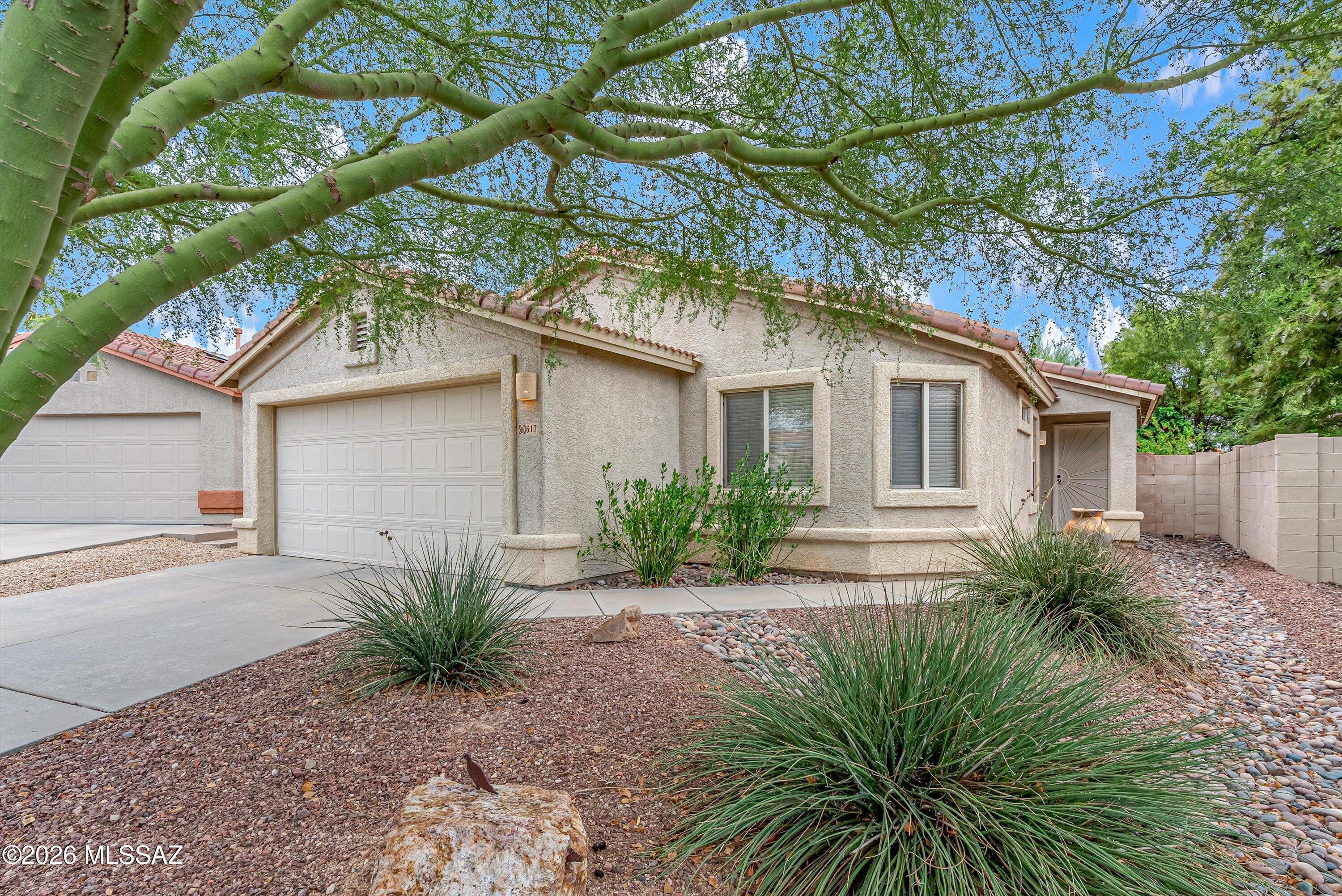 617 W Panorama Vista Drive — photo