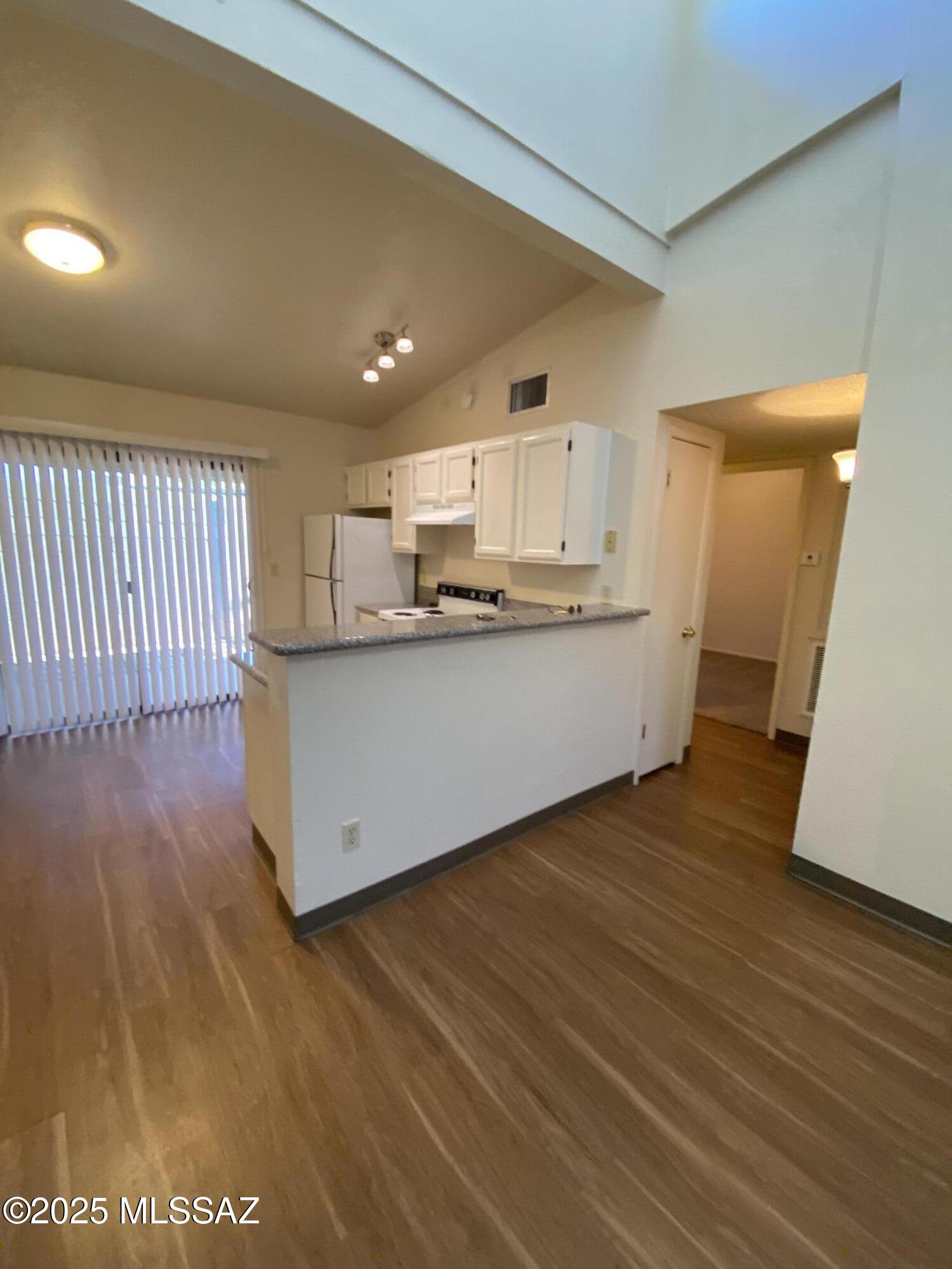 3630 E Flower Street 112 — photo