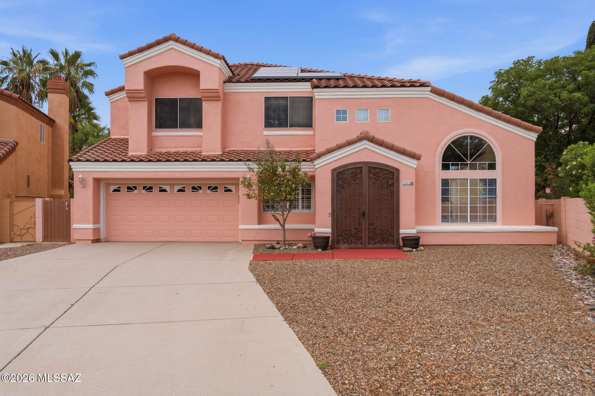 9845 N Meadow Flower Place — photo