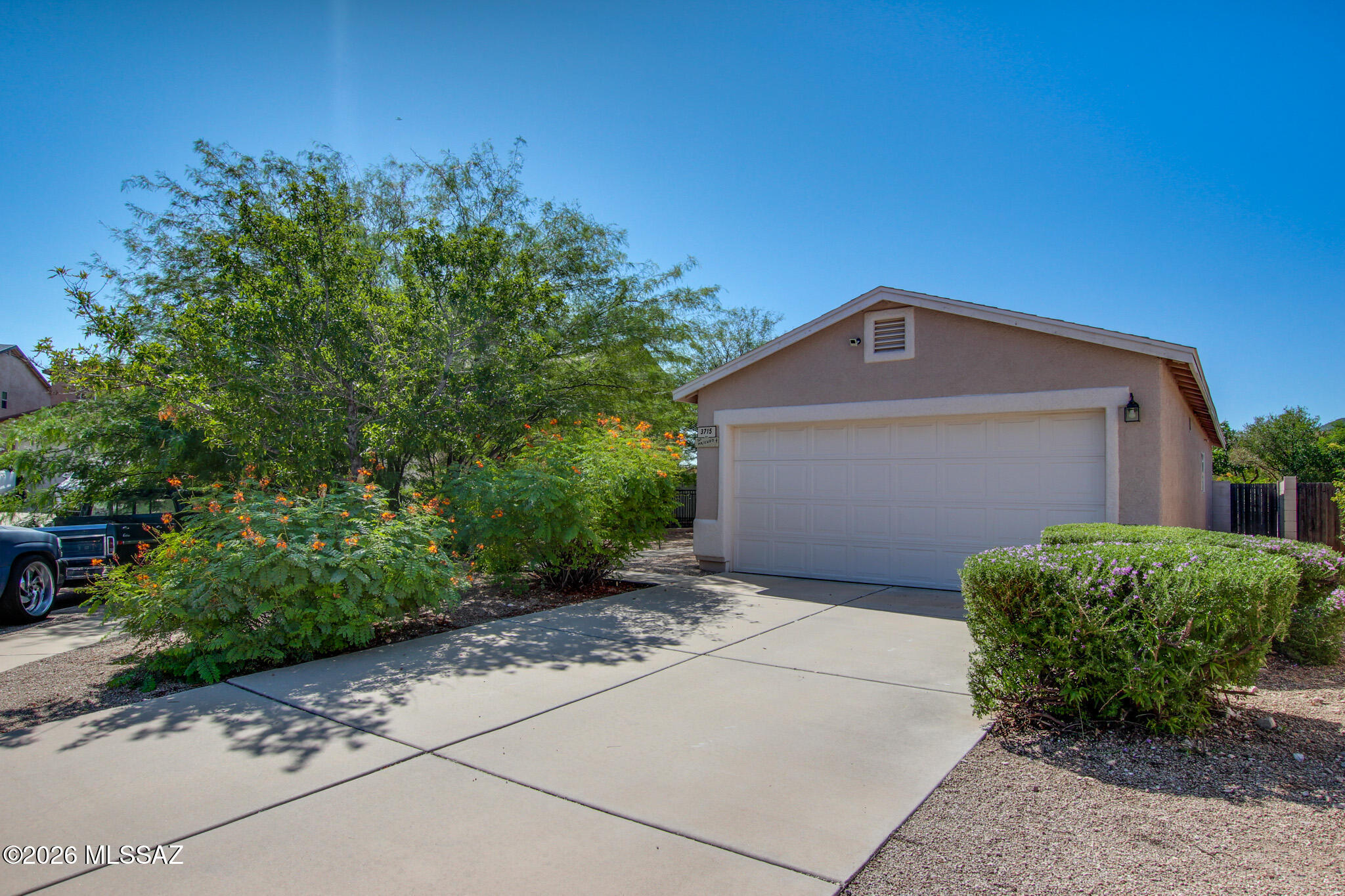 3715 W Nevil Court — photo