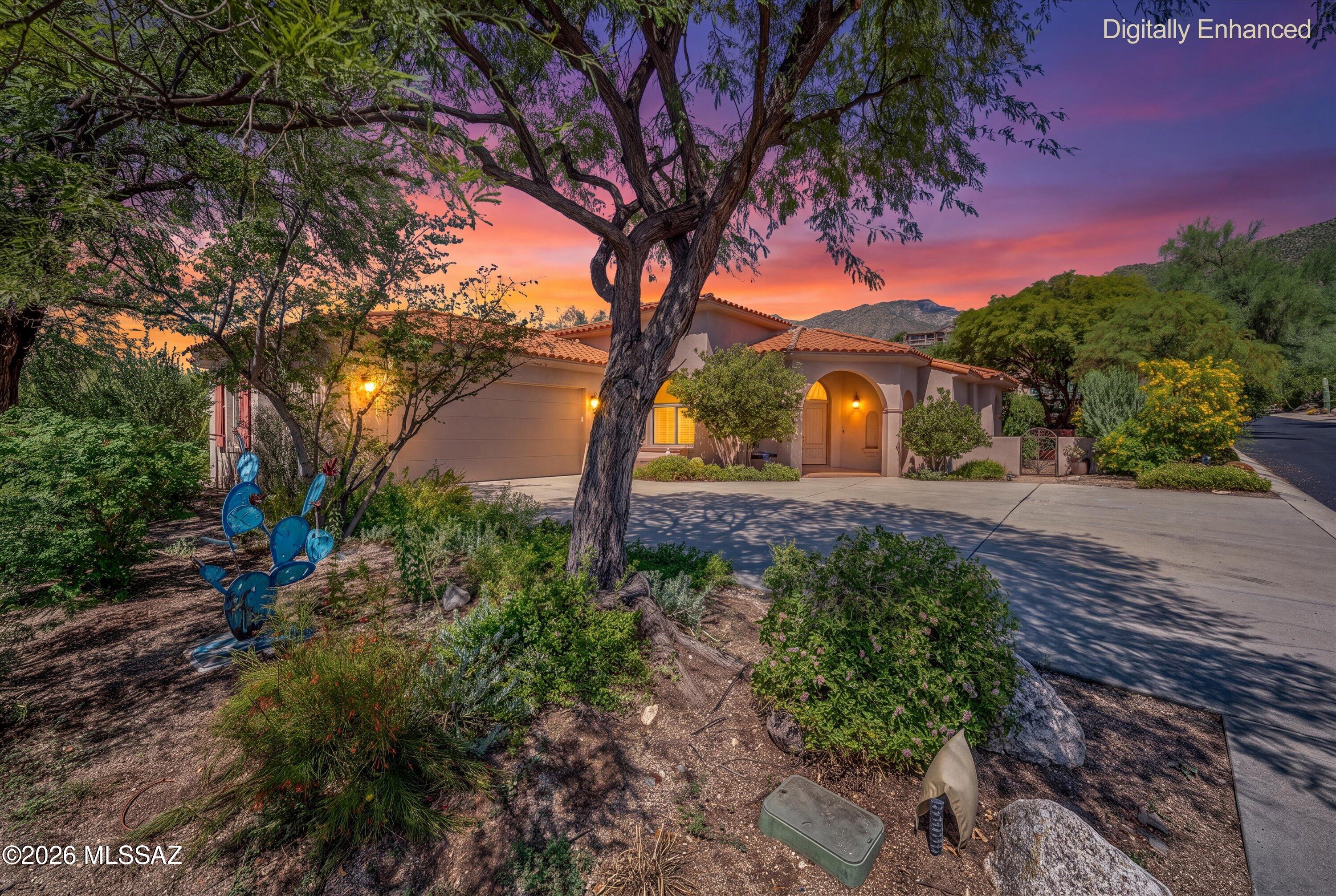 6401 N Desert Wind Circle — photo