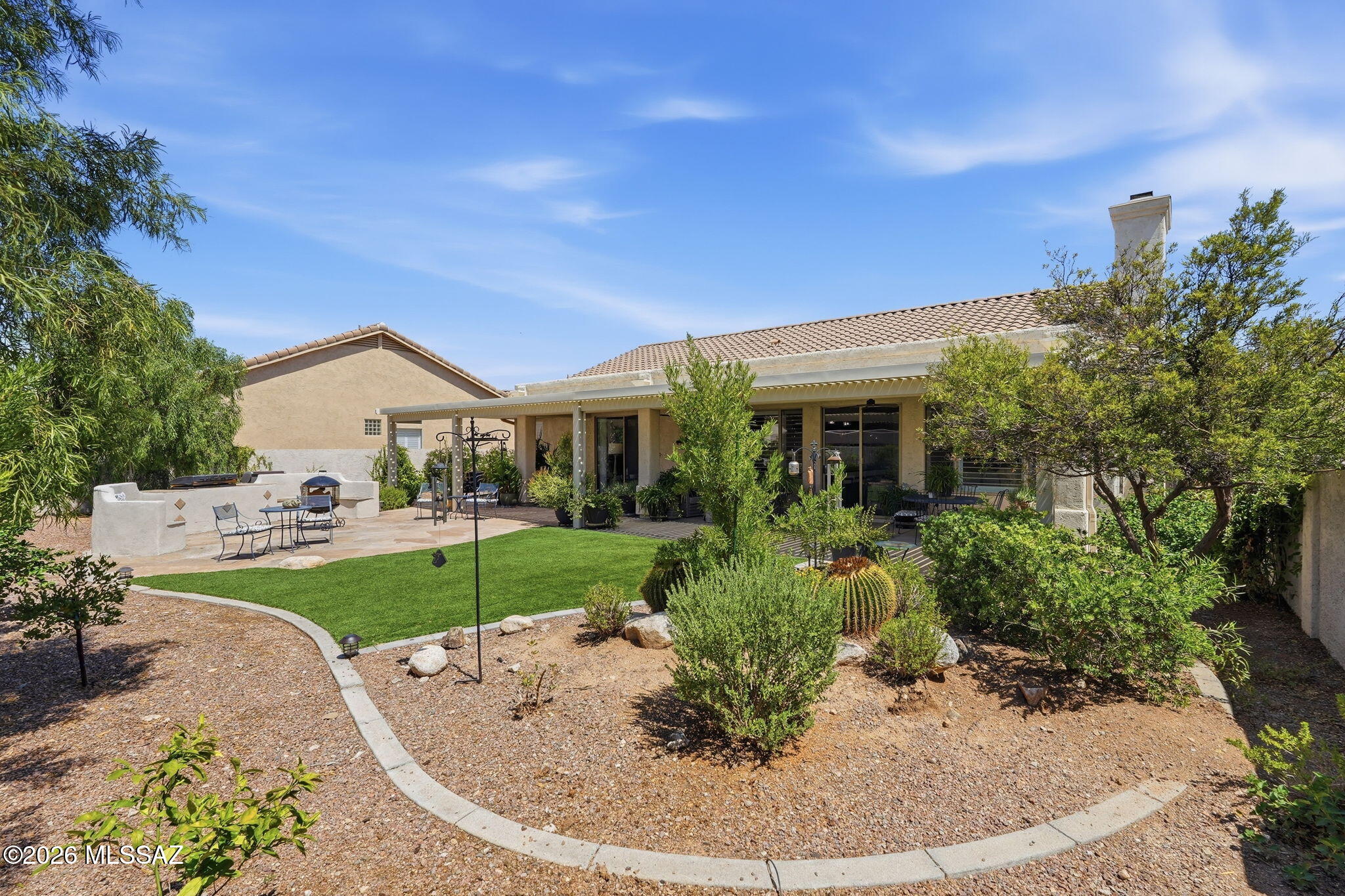 9736 E Rock Ridge Court — photo