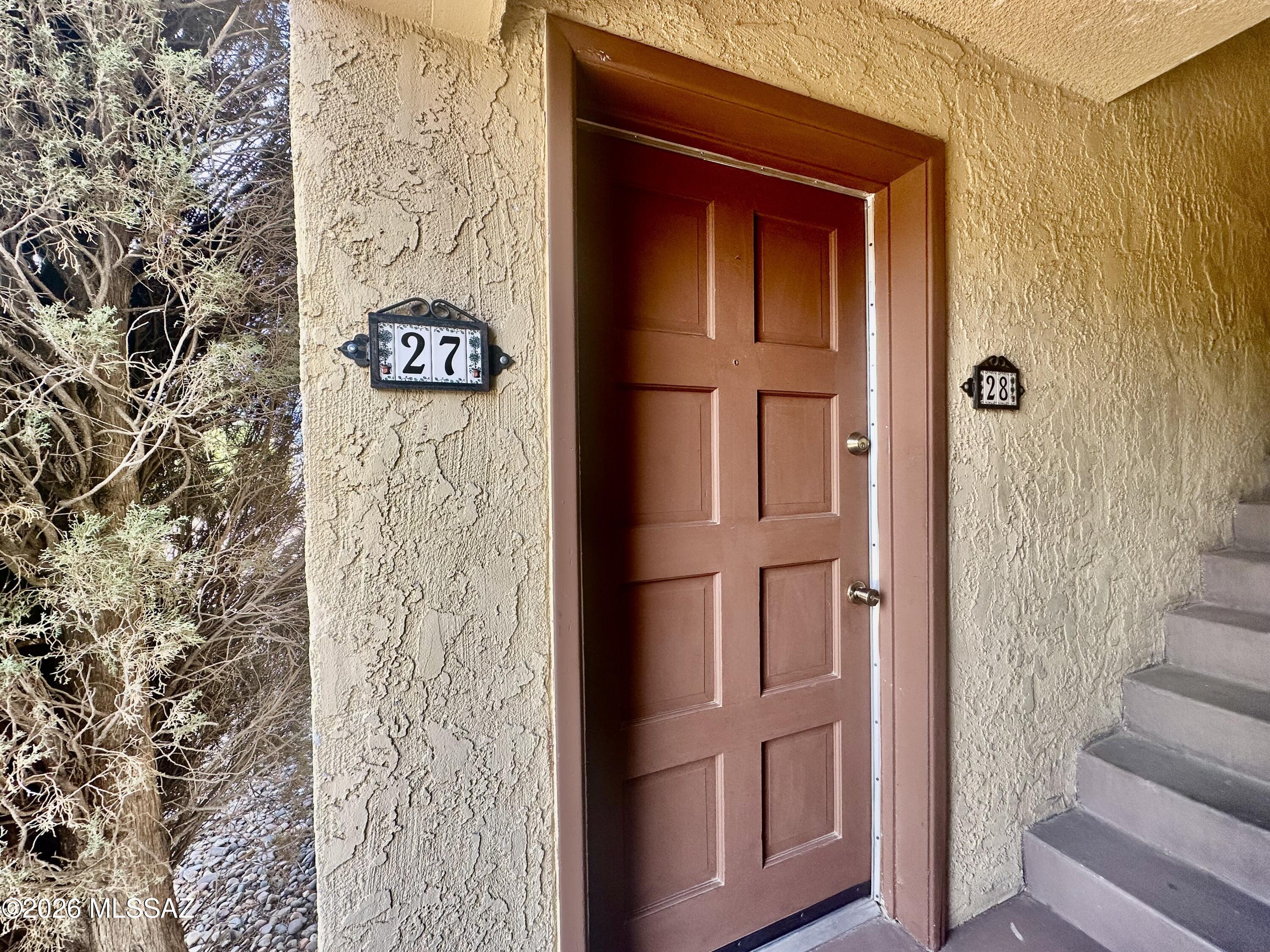 810 S Kolb Road 27 — photo