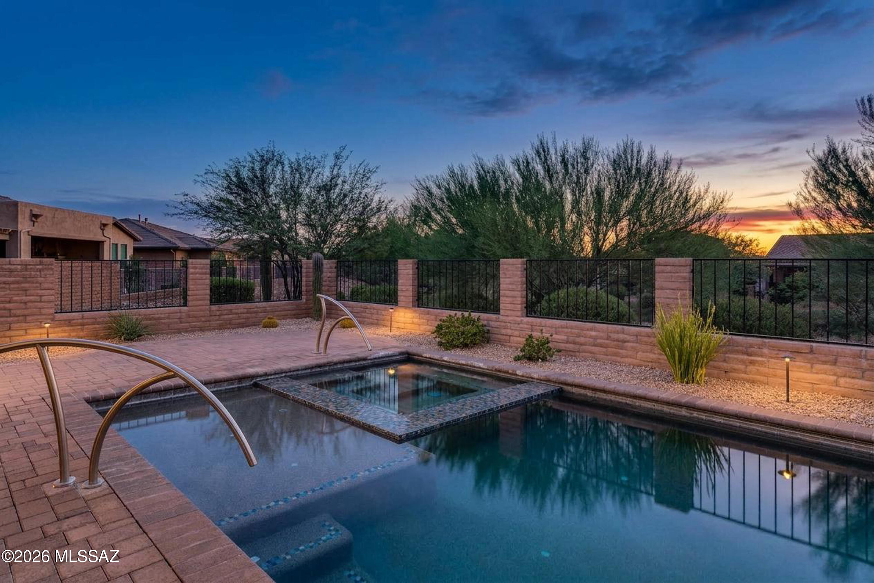 2475 E Rolling Meadow Lane — photo