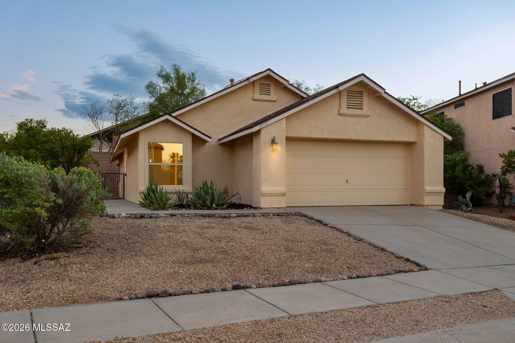 2555 W Brogan Street — photo