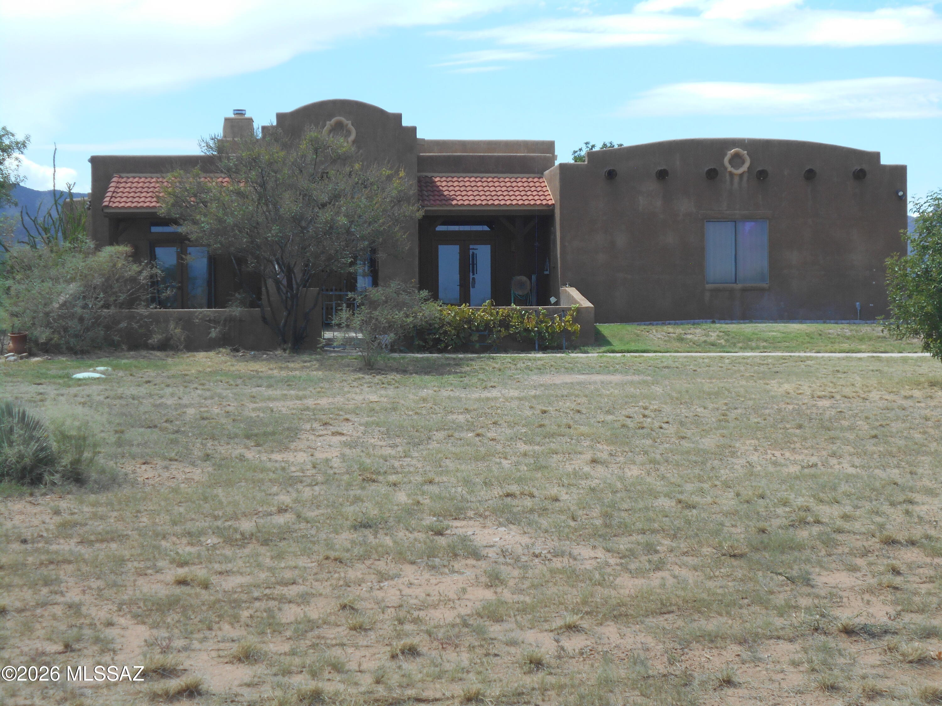 1077 S Central Road — photo