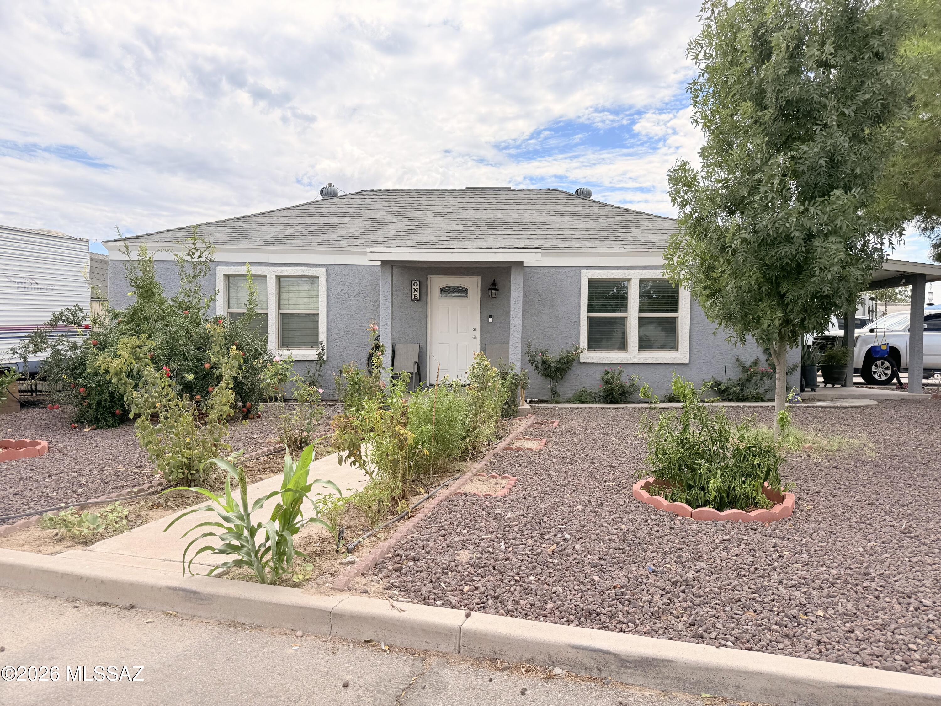 1 W Cottage Street — photo