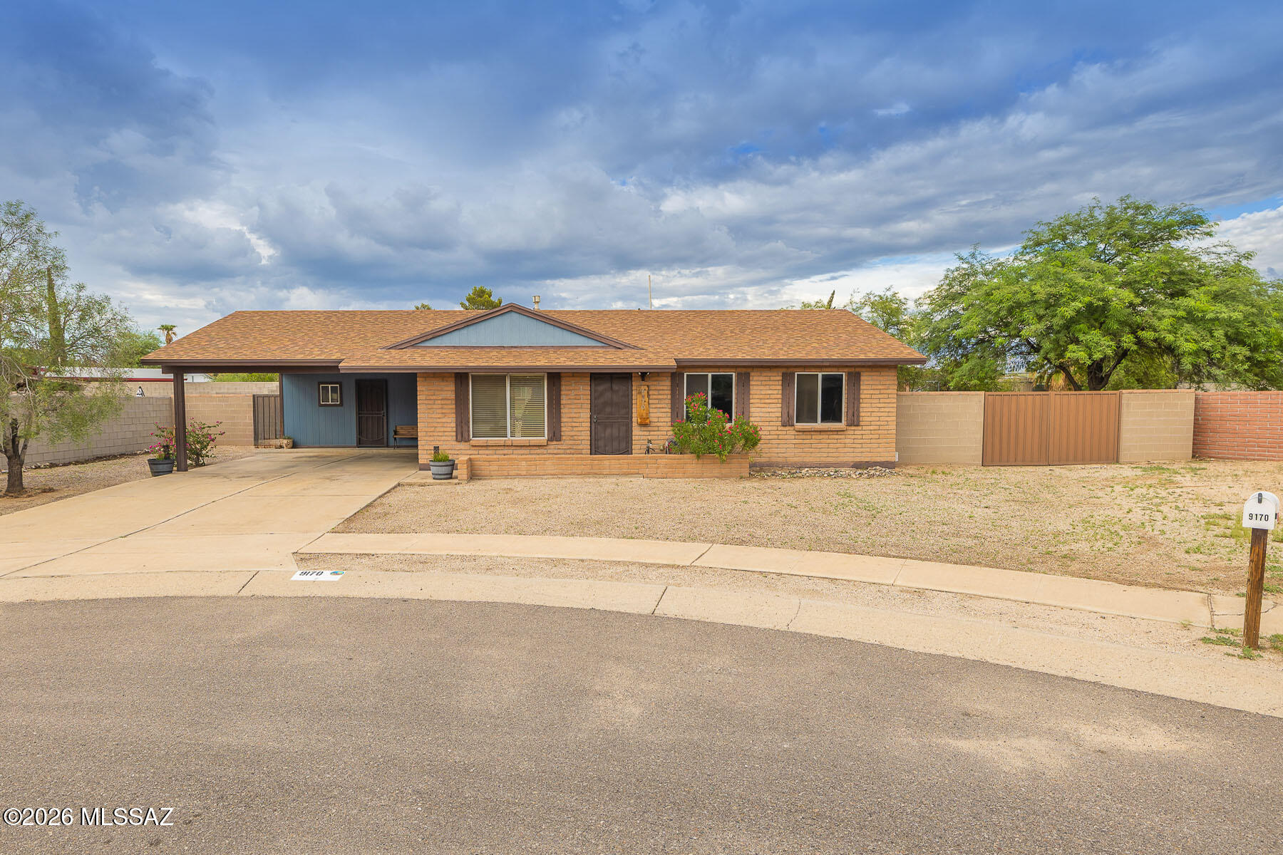 9170 N Rock Dove Place — photo