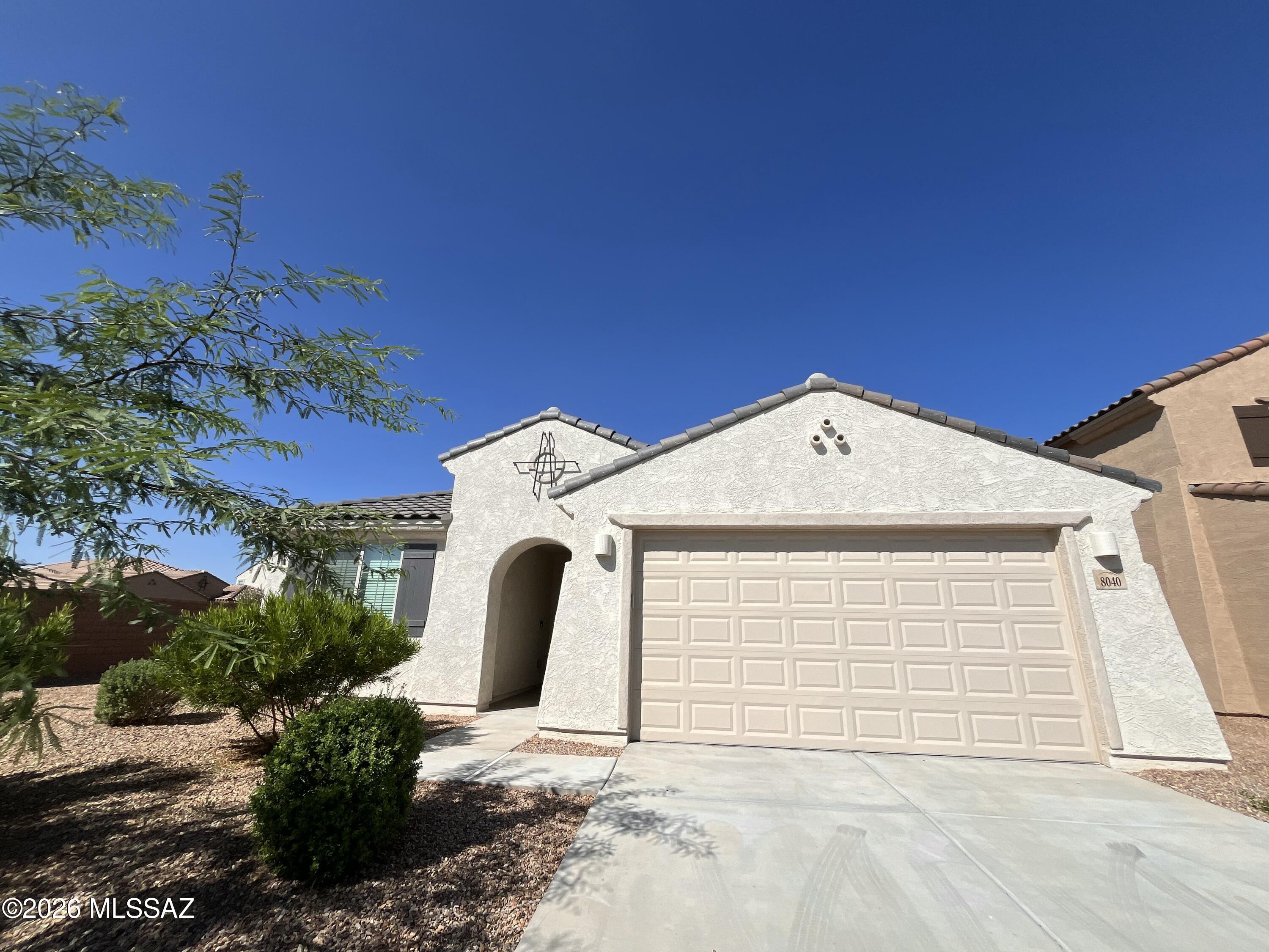 8040 S Expedition Drive — photo