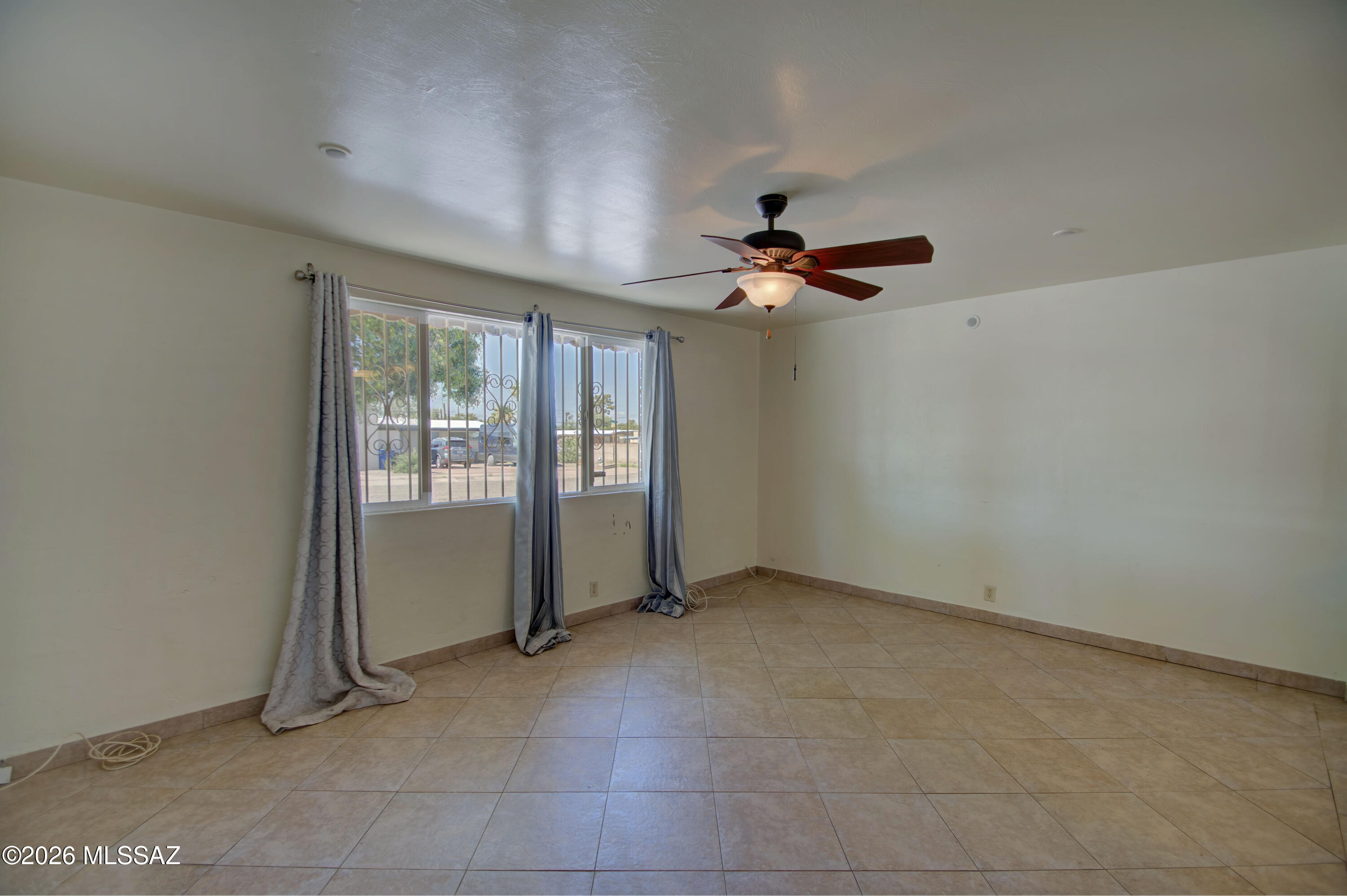 7253 E Eli Drive, Tucson, AZ 85710 — photo 3