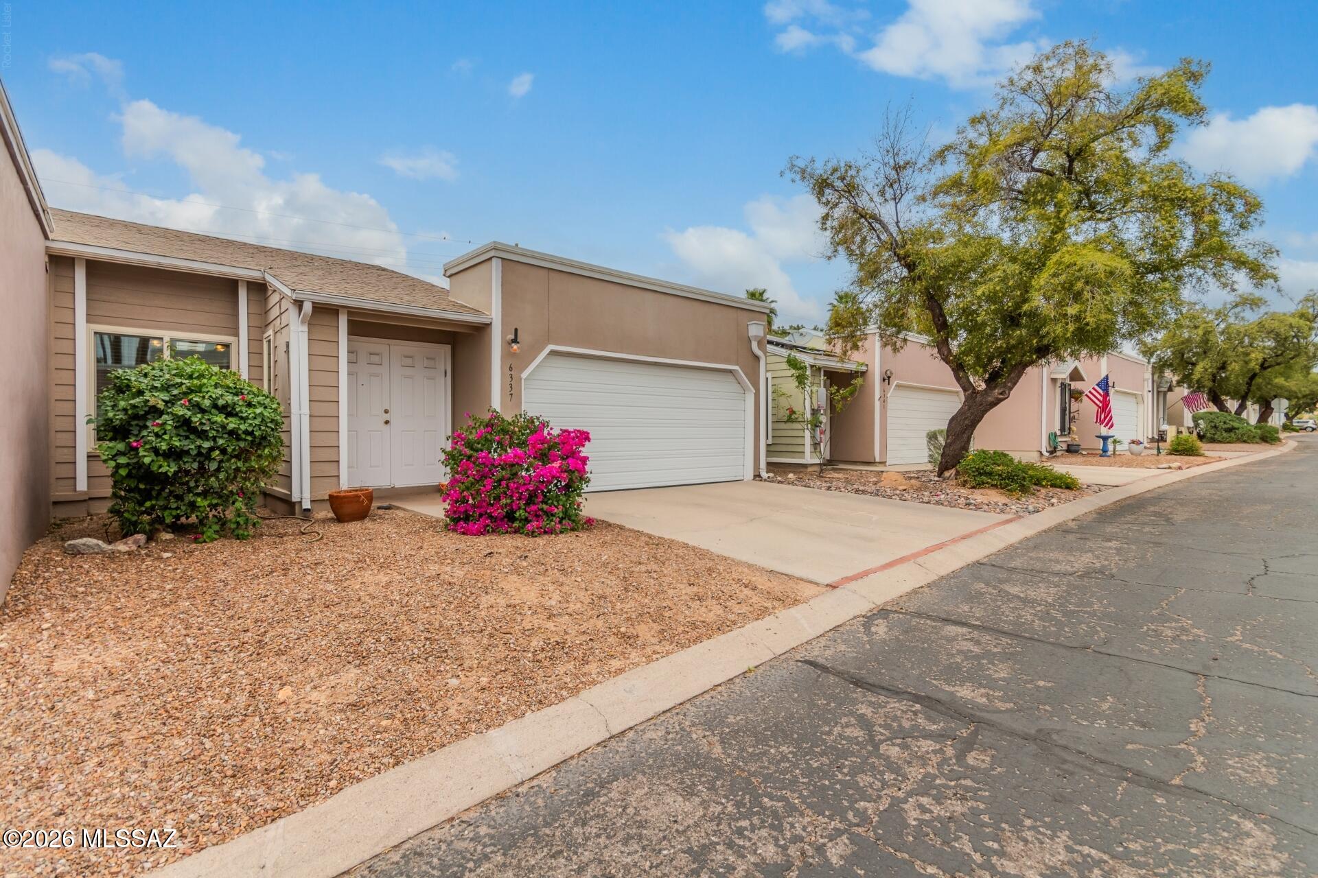 6337 N Willowbrook Drive — photo