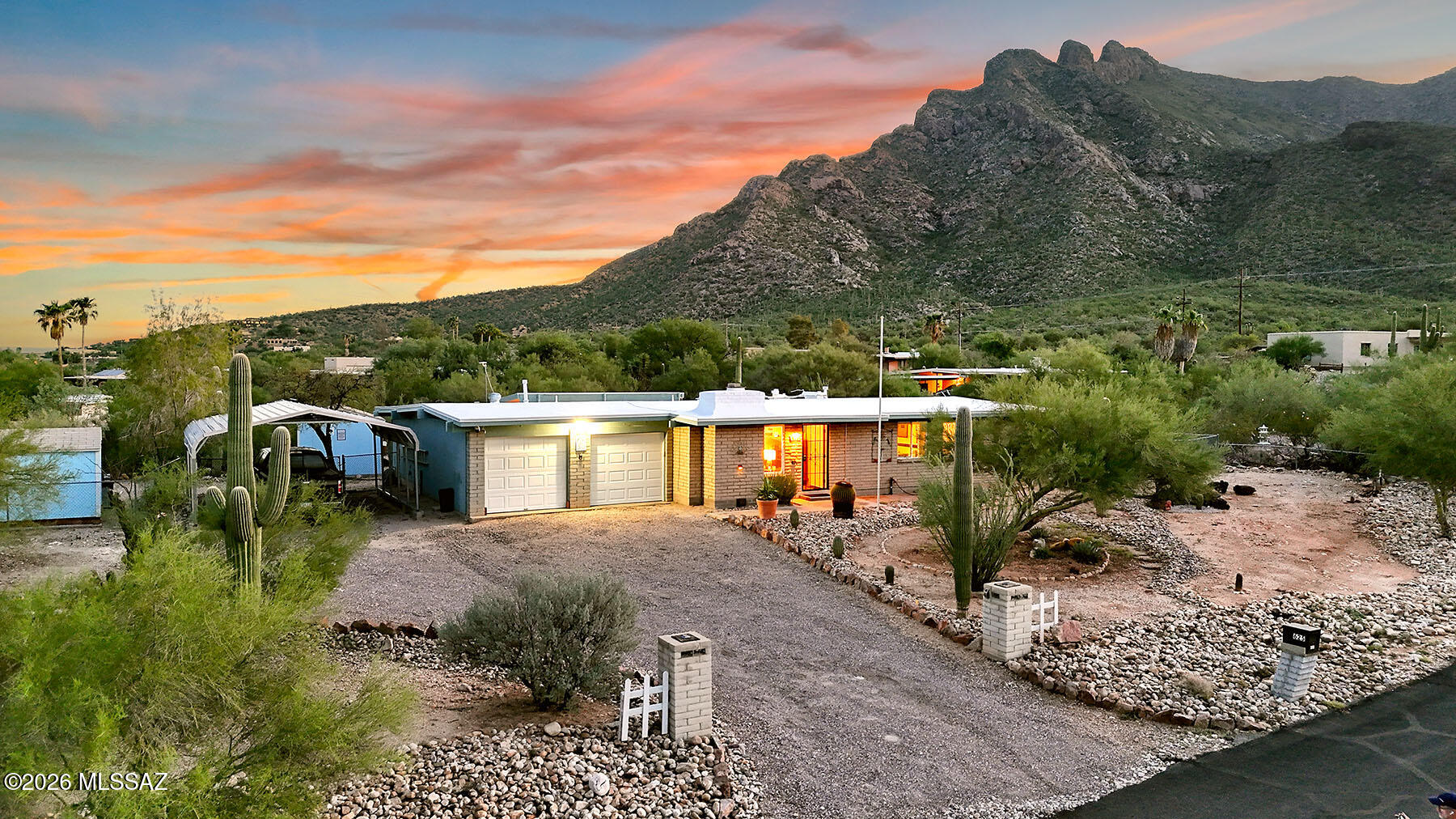 625 E Rimrock Place — photo