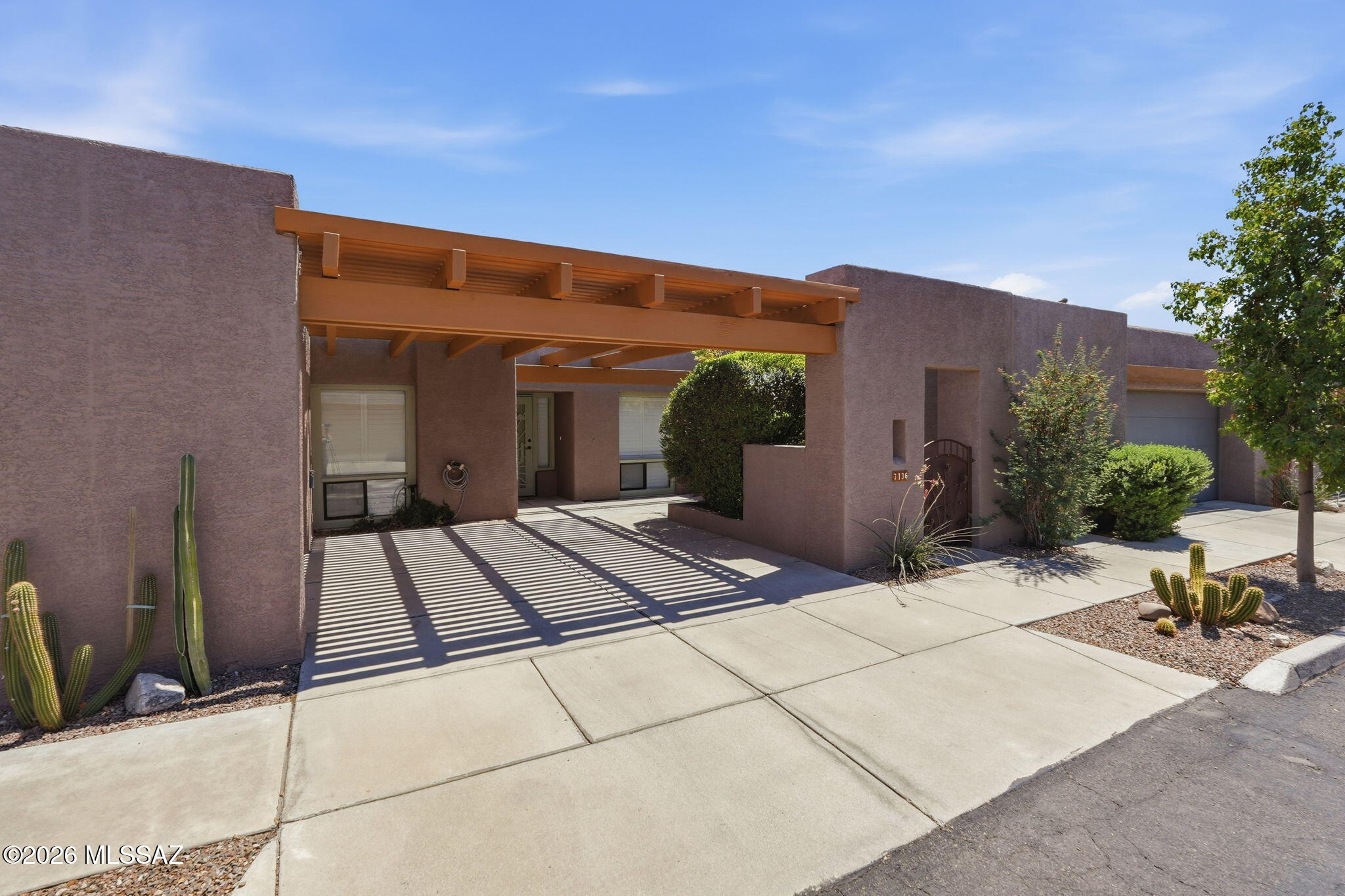 3136 E Macenroe Lane — photo