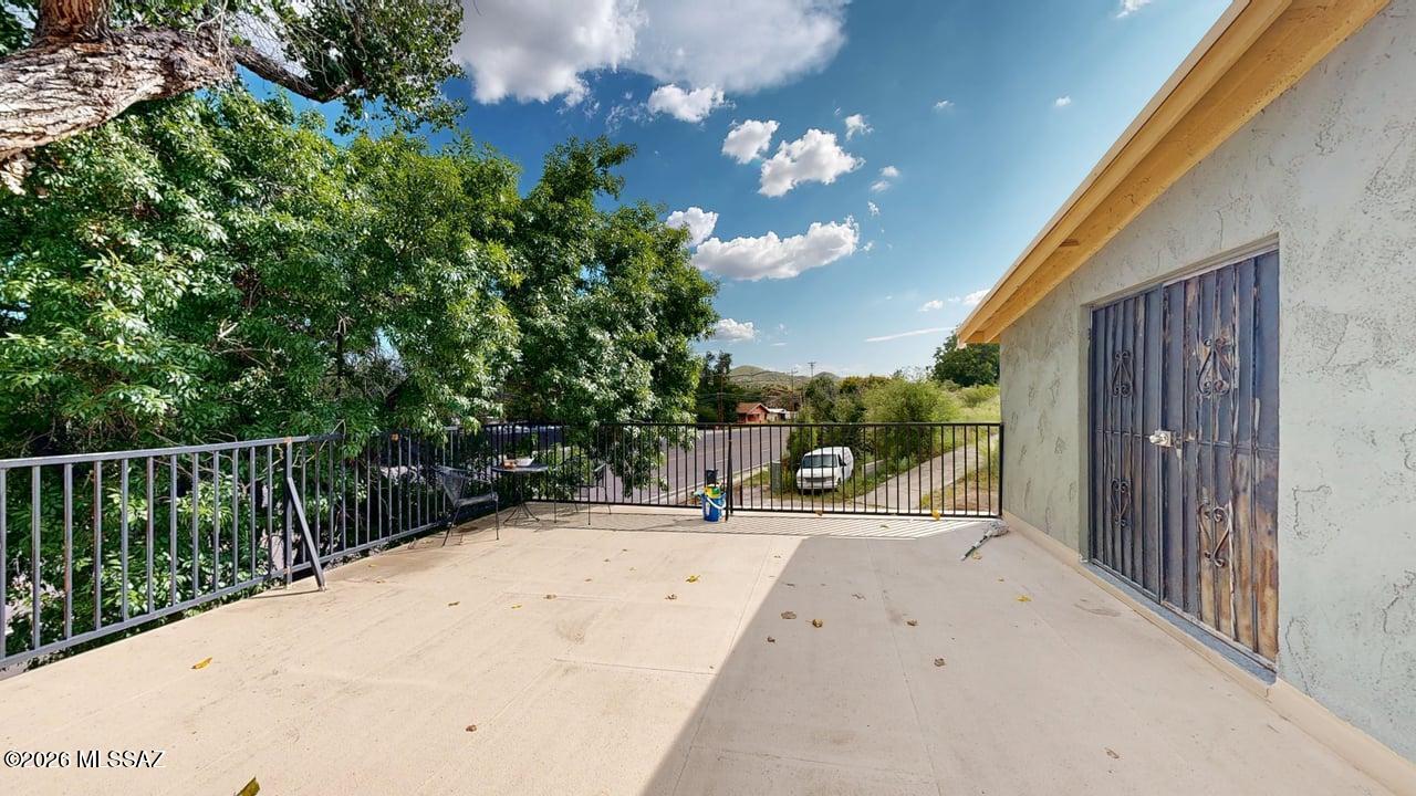 251 E Patagonia Highway — photo