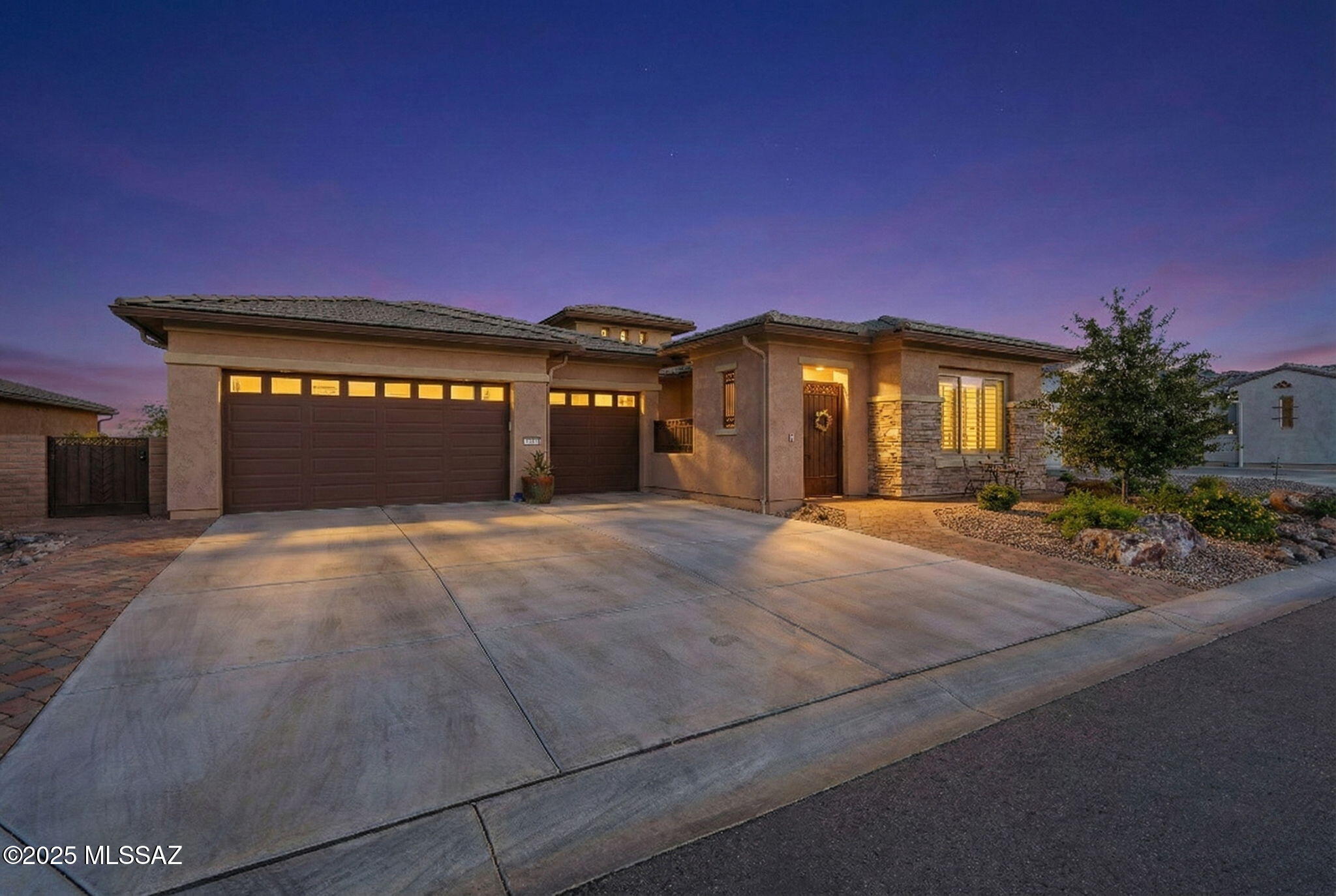 2443 E Copper Valley Way — photo