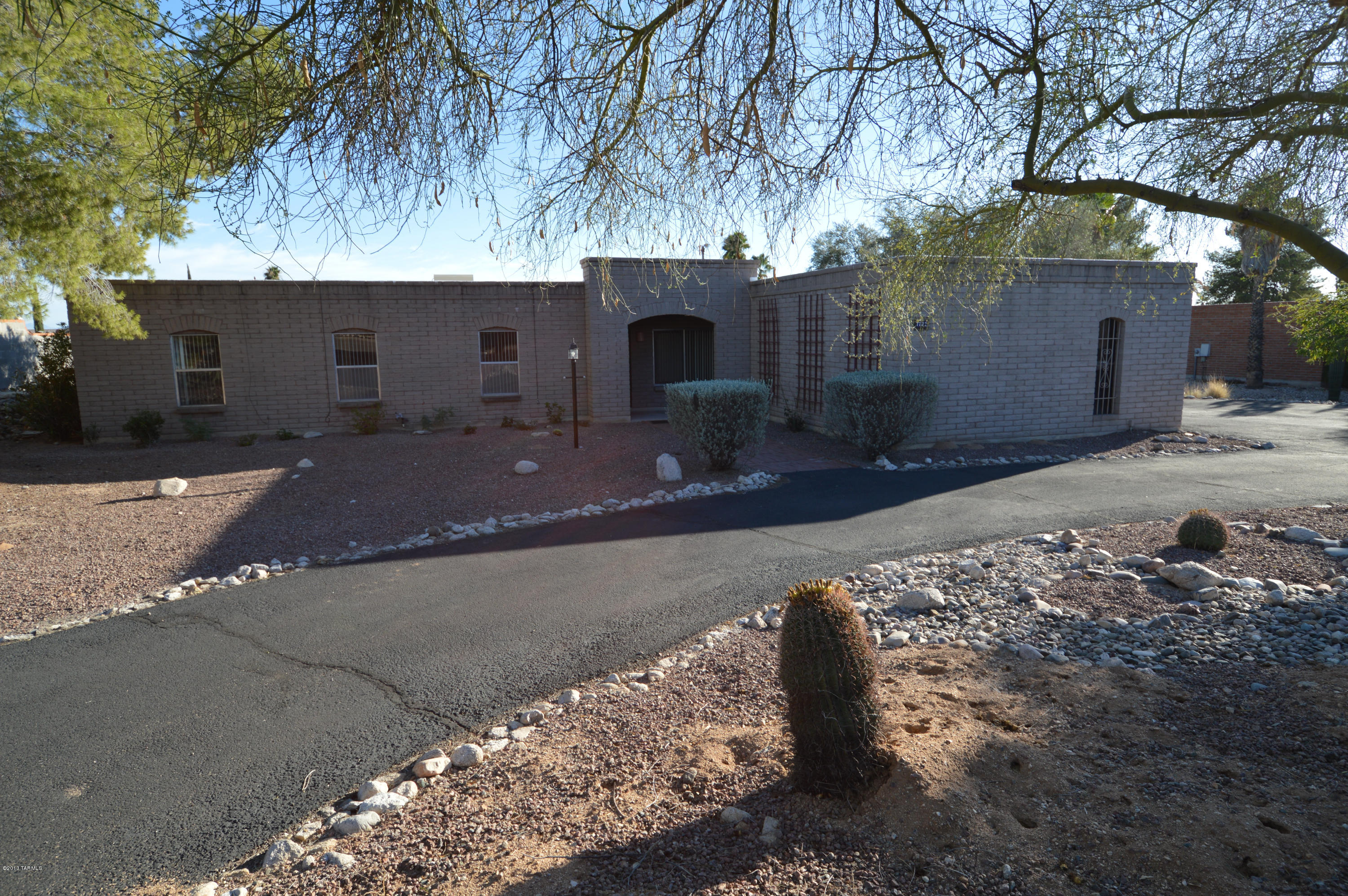 7722 E Knollwood Circle — photo