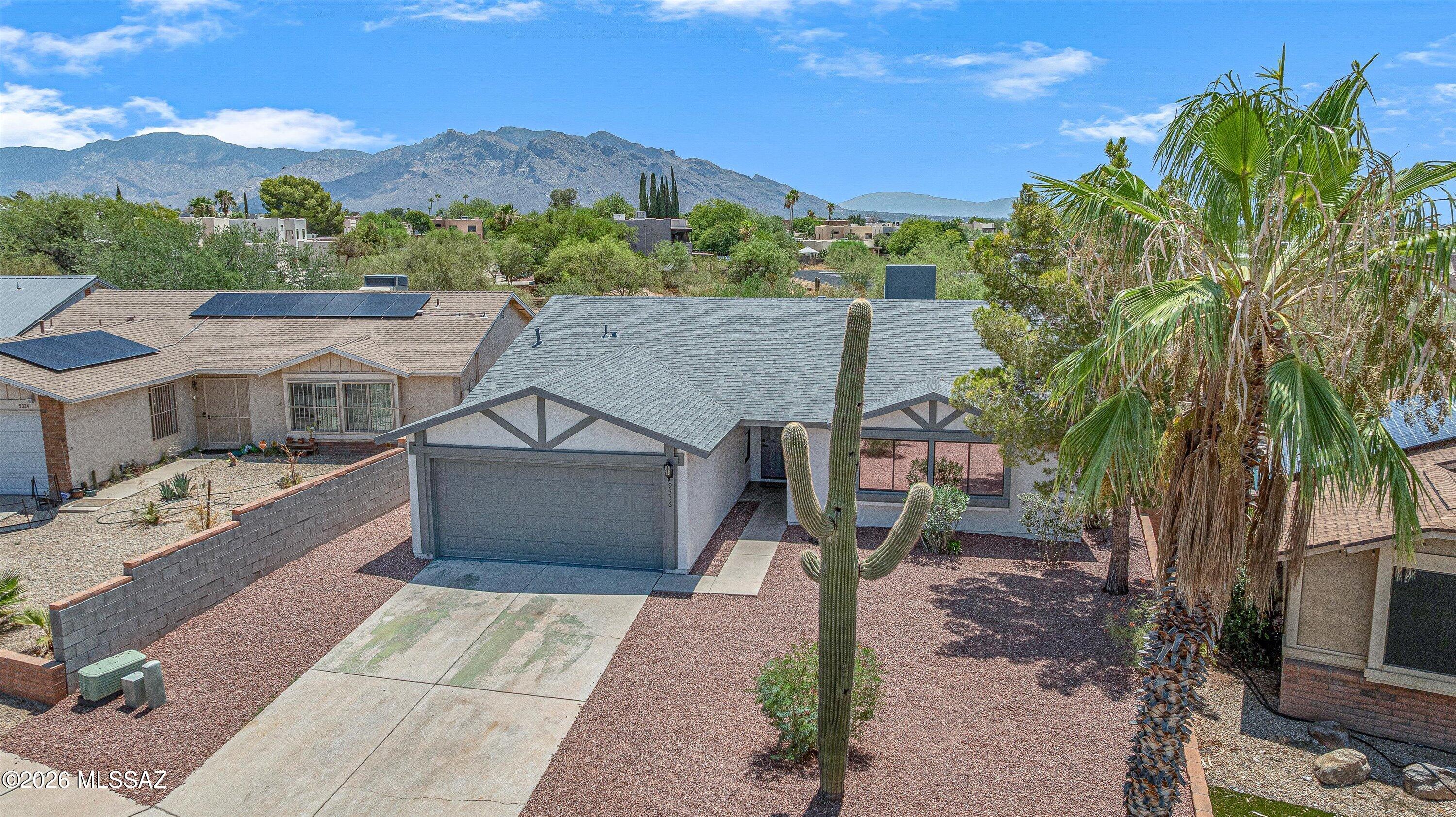 9316 N Eagle Dancer Drive — photo