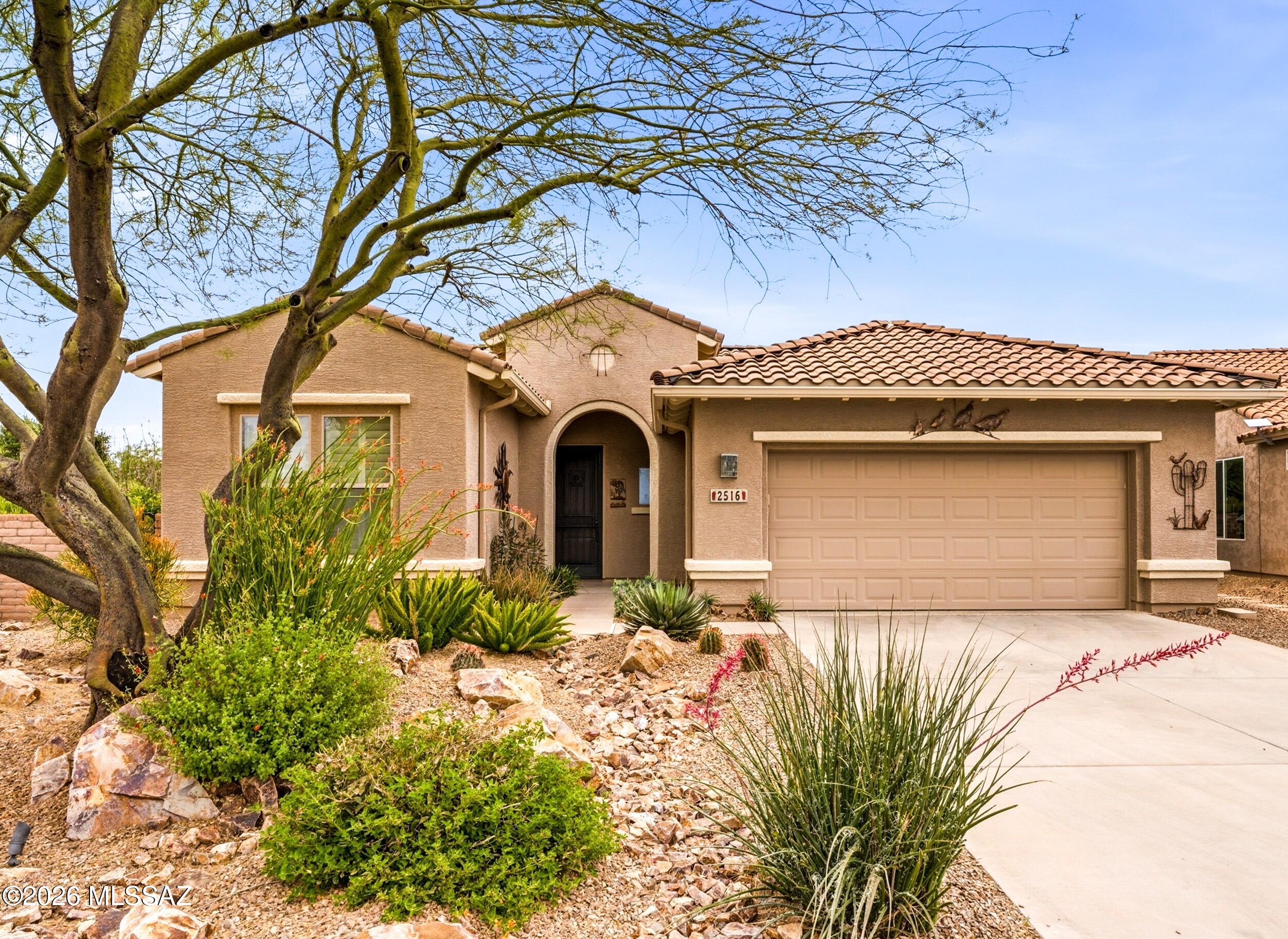 2516 E Skywalker Way — photo