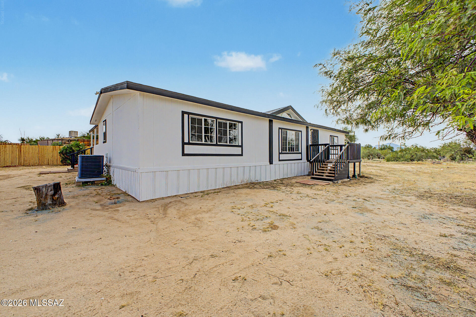14843 W Hayloft Trail — photo