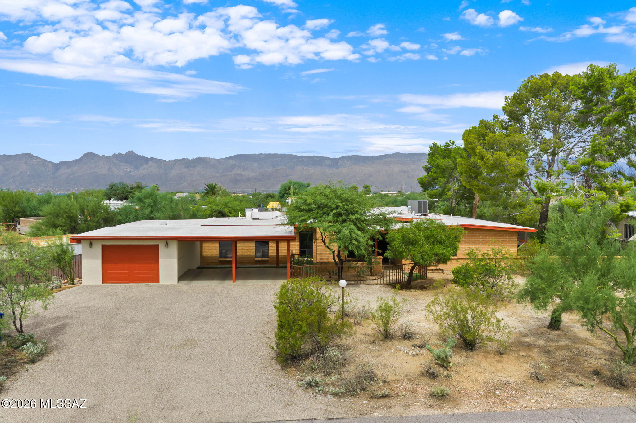 10231 E Discovery Drive — photo
