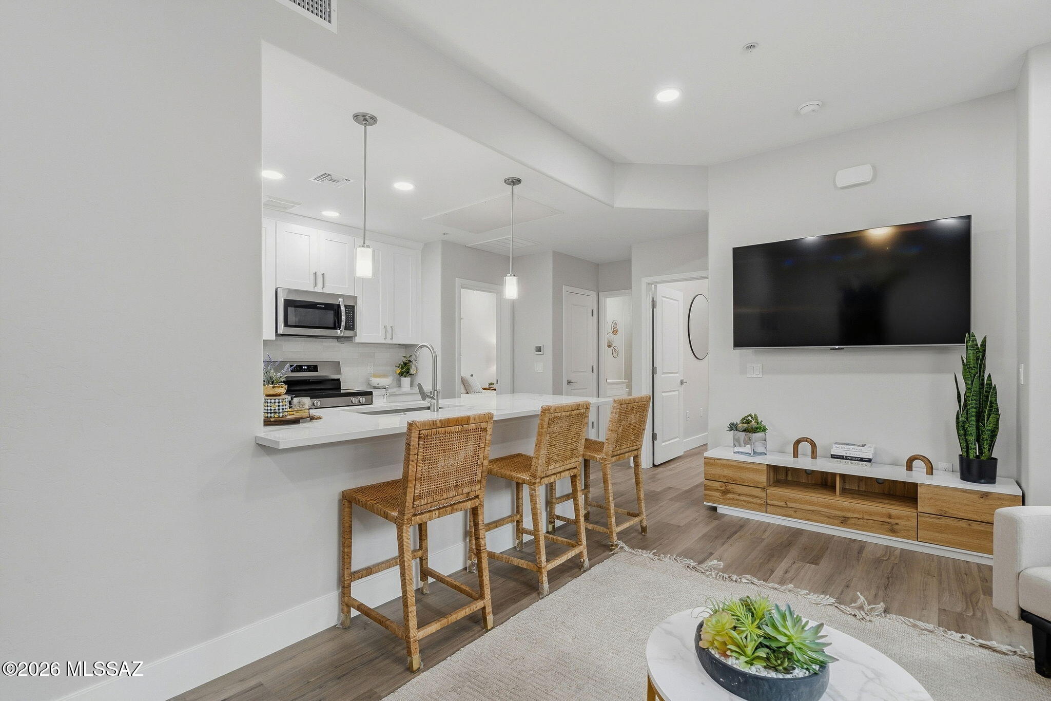 2022 E River Road 205 — photo