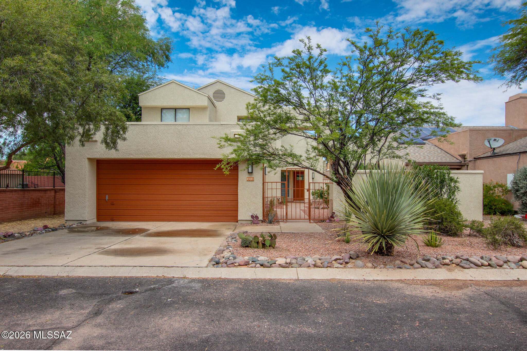 3151 N Tamarisk Lane — photo
