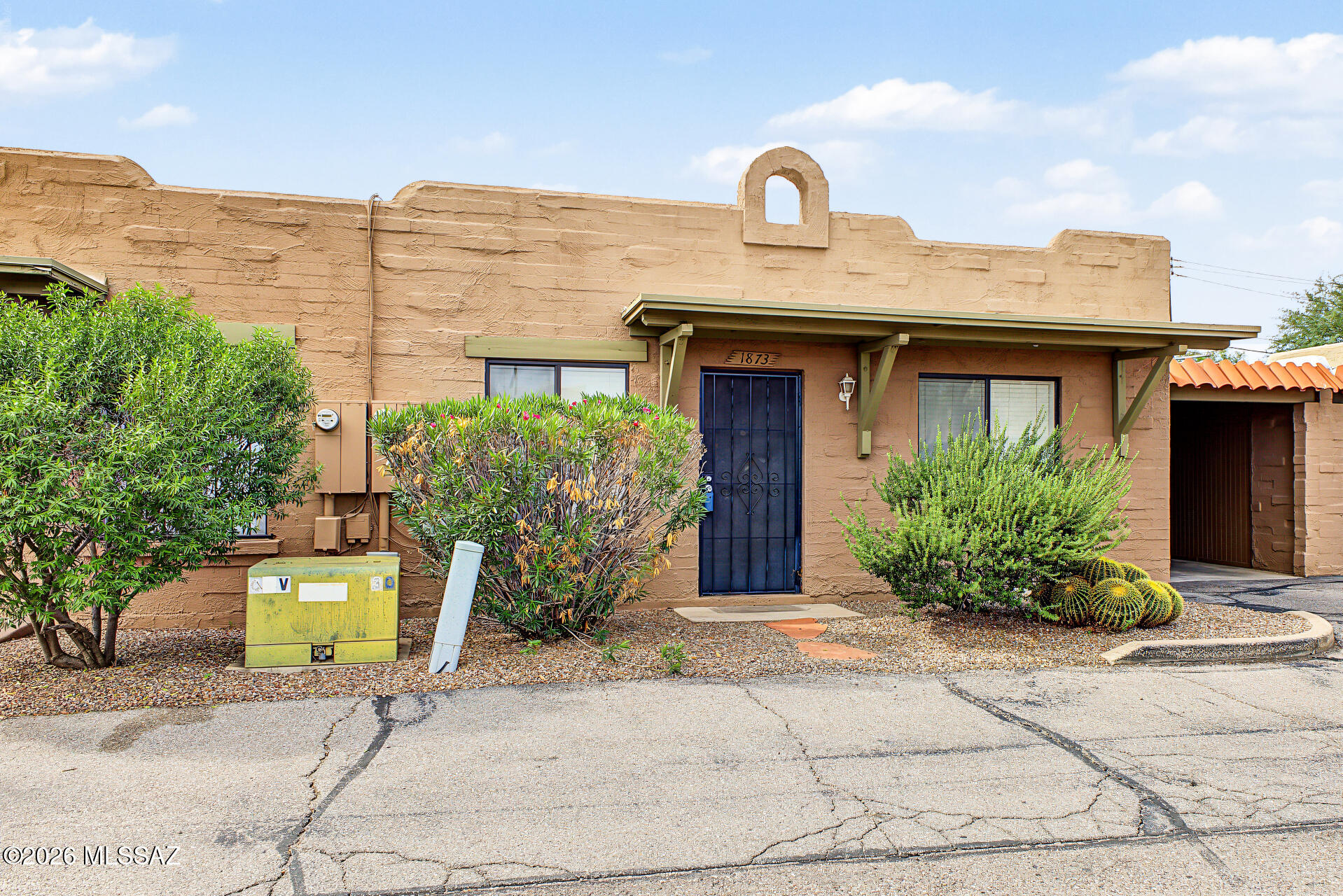1873 W La Osa Street — photo