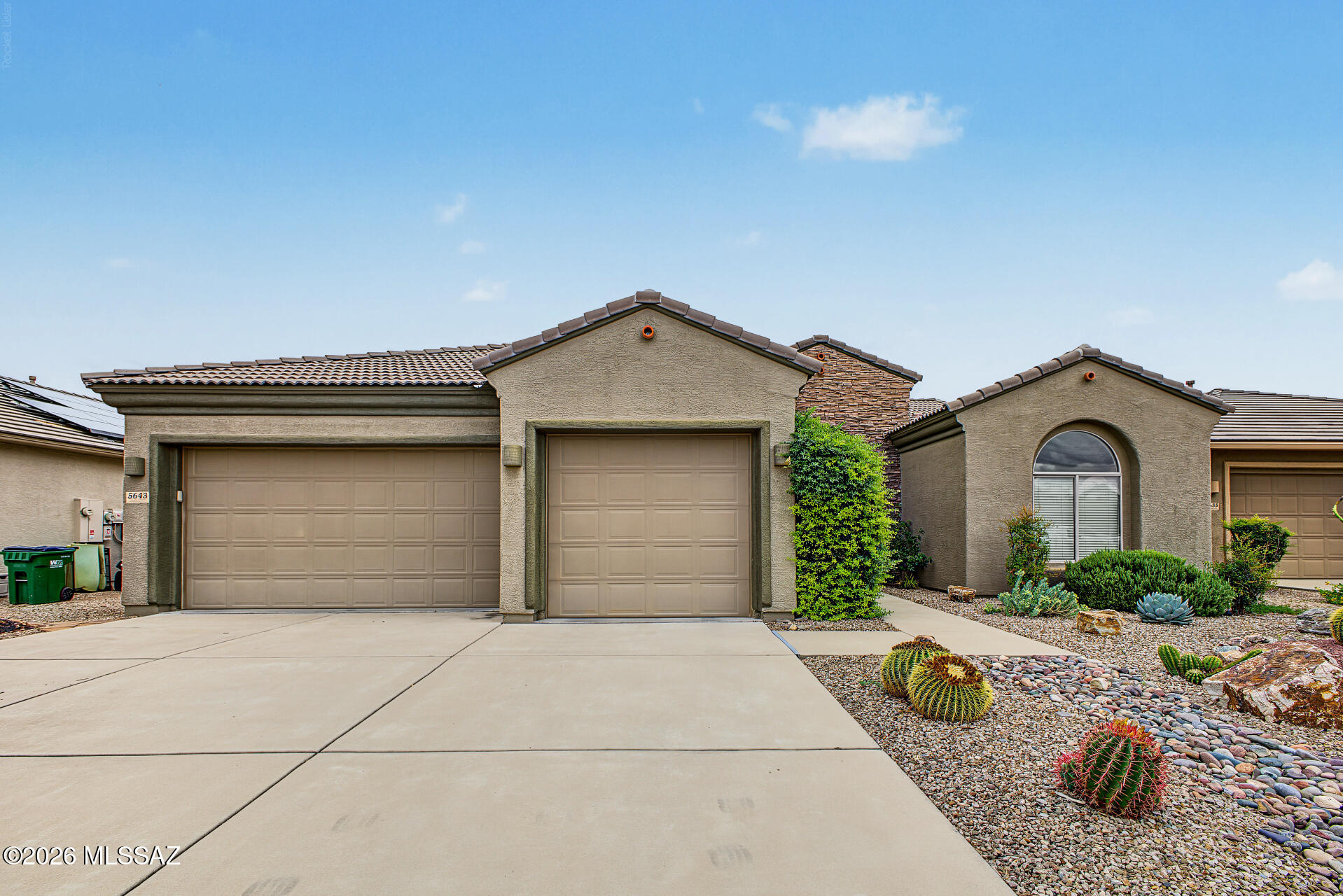 5643 S Atascosa Peak Drive — photo