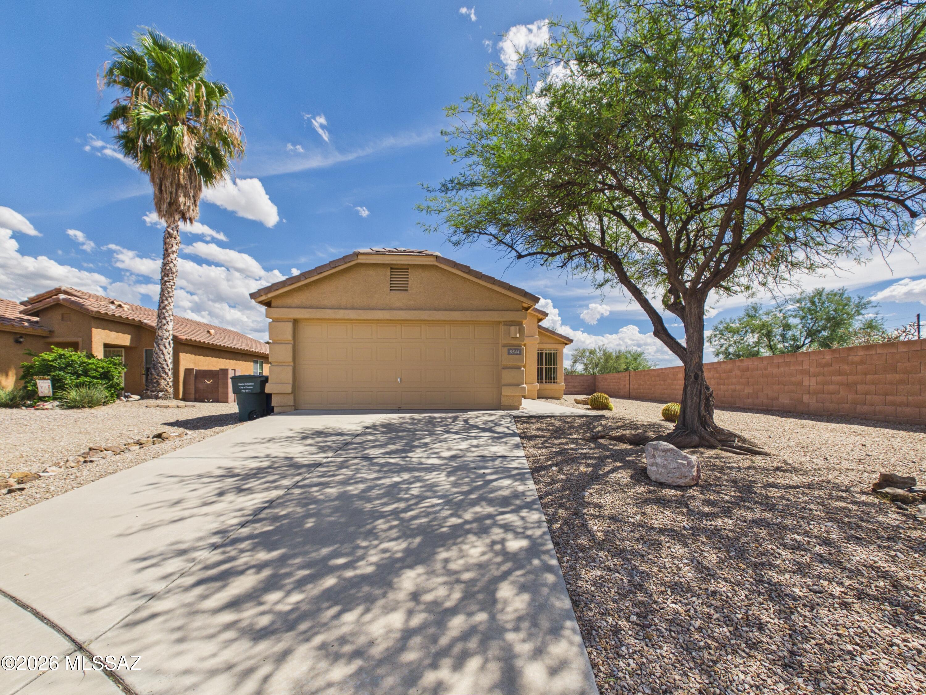 8544 E Desert Retreat Court — photo