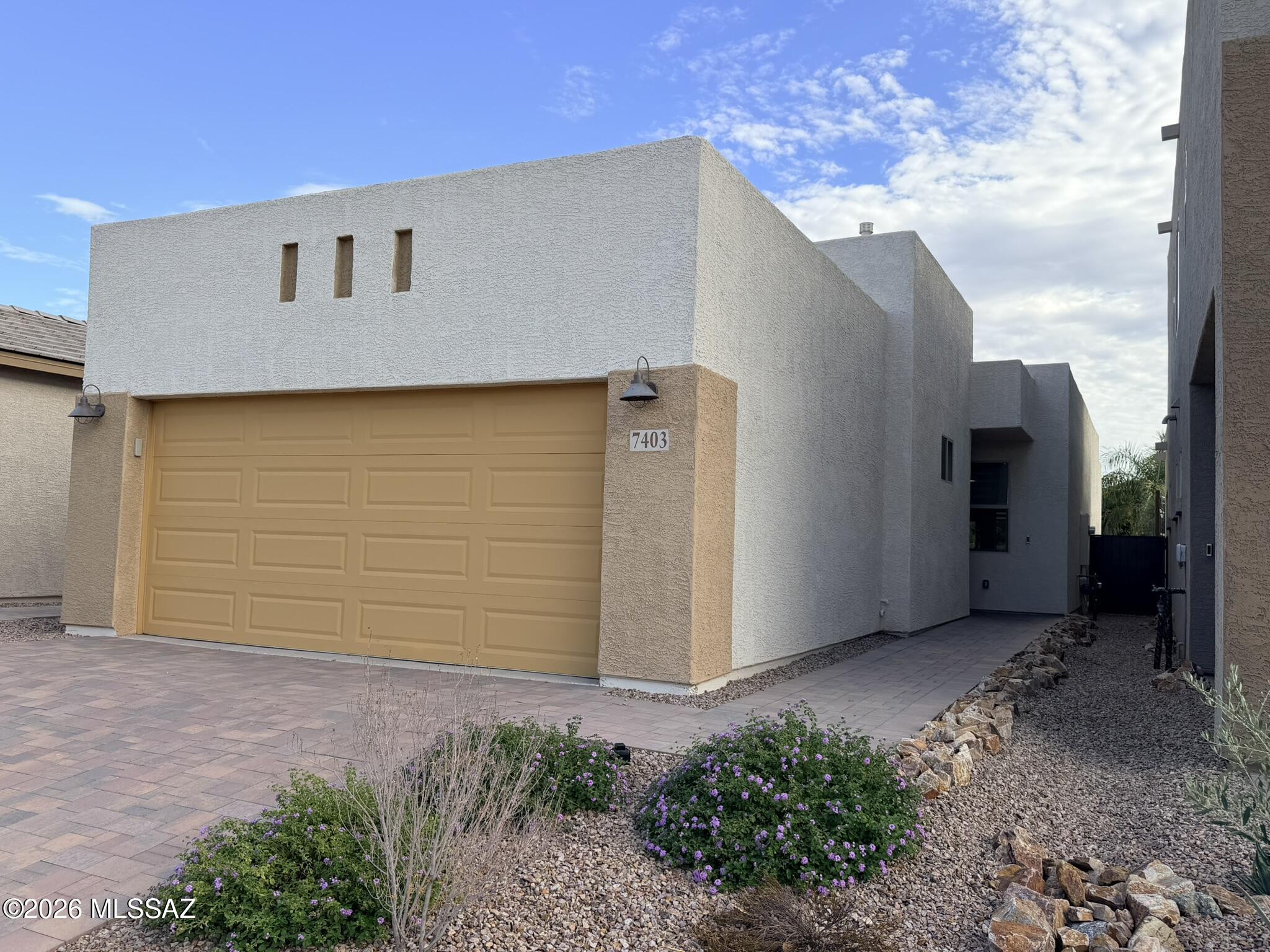 7403 W Barrel Racer Road — photo