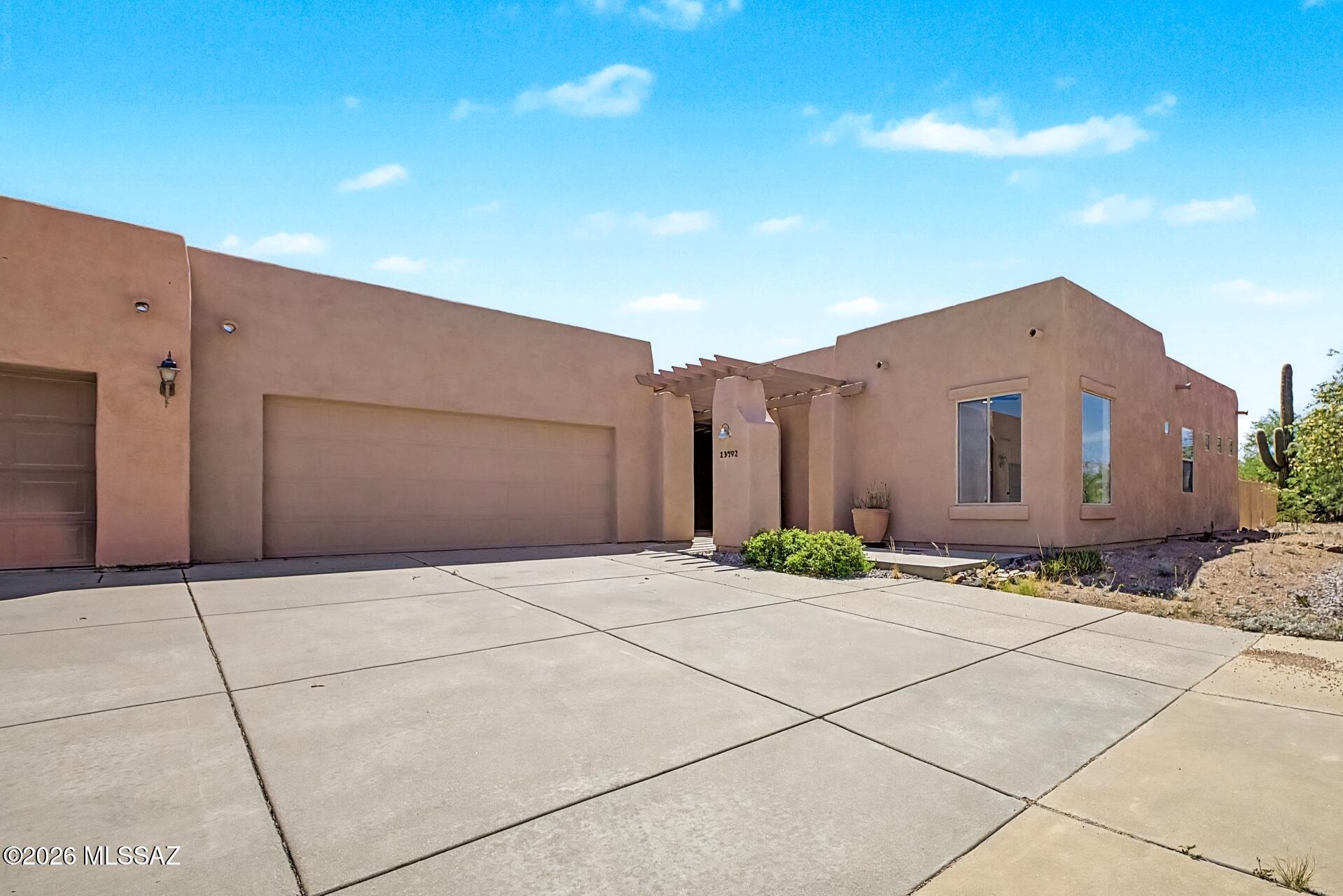 13792 E Langtry Lane — photo