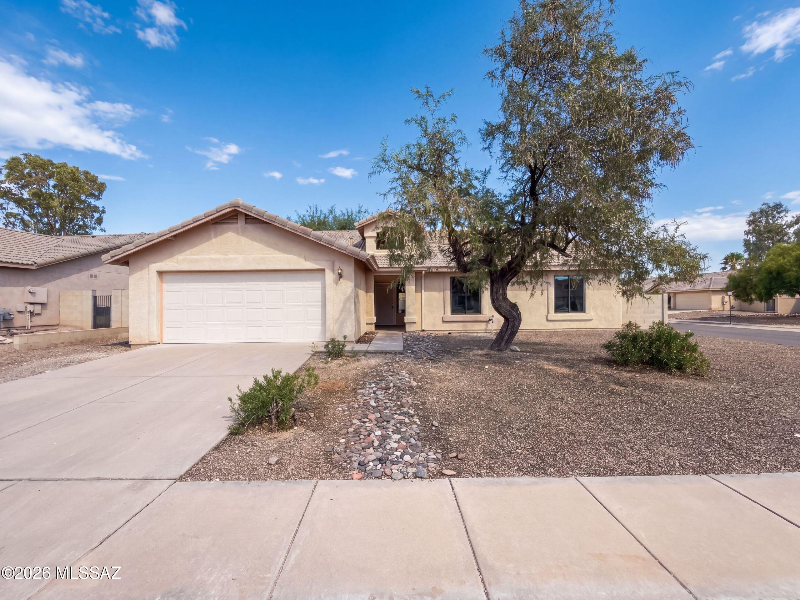9324 E Lochnay Lane — photo