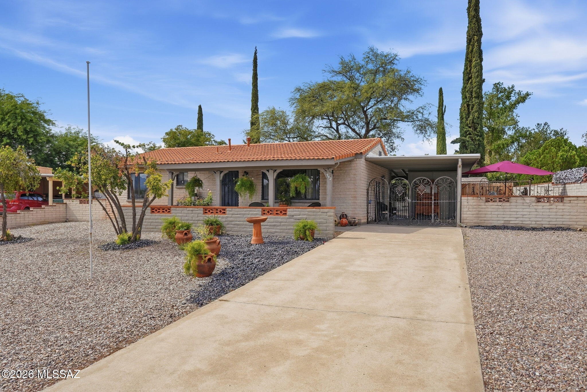 942 S Abrego Drive — photo