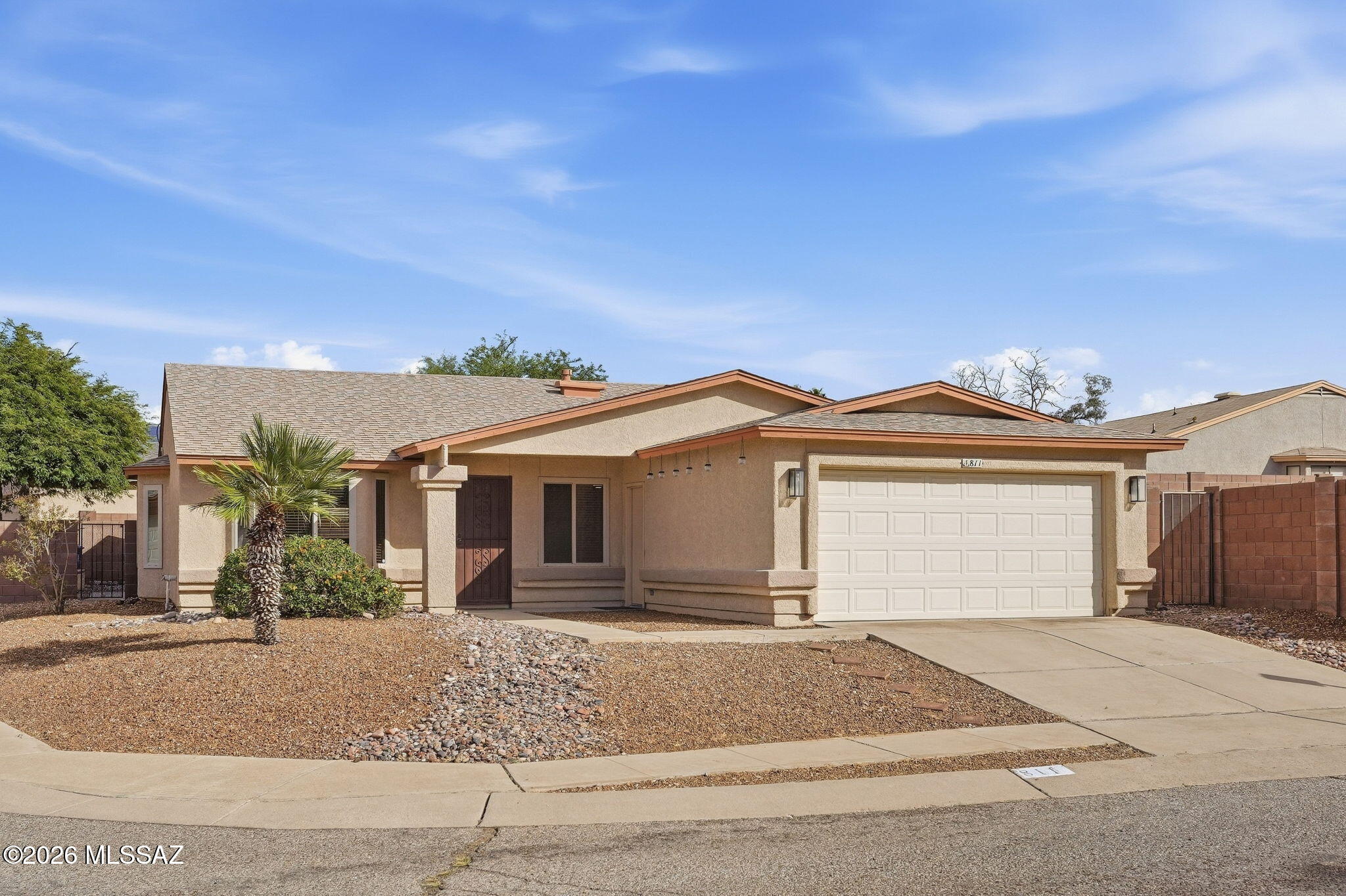 811 S Chimney Canyon Drive — photo