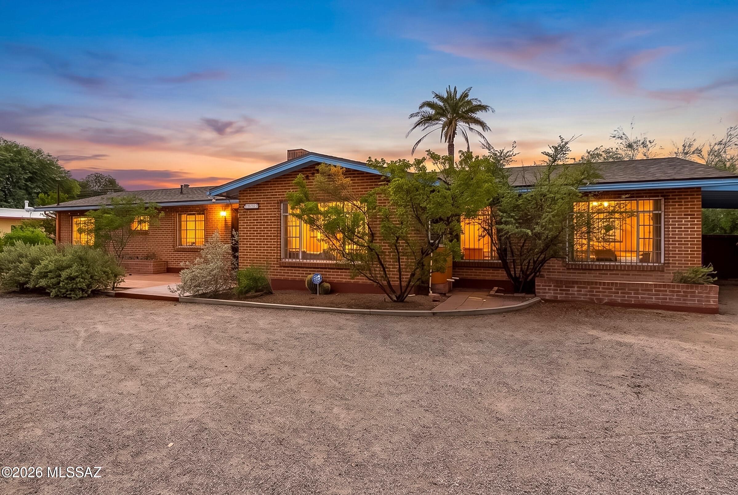 5526 E South Wilshire Drive — photo