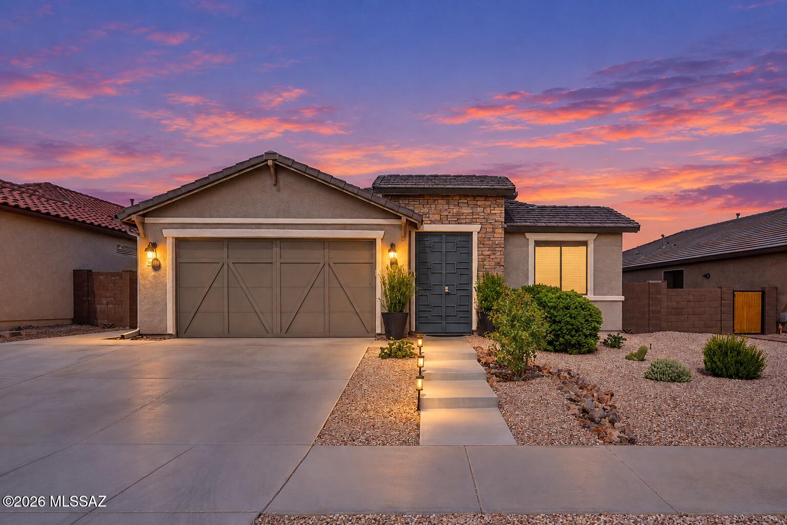 8475 N Van Cleeve Lane — photo