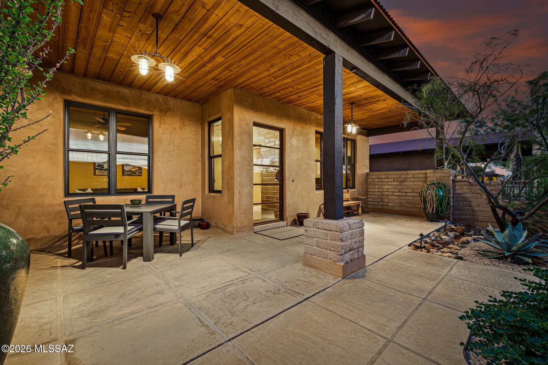 11620 N Adobe Village Place — photo