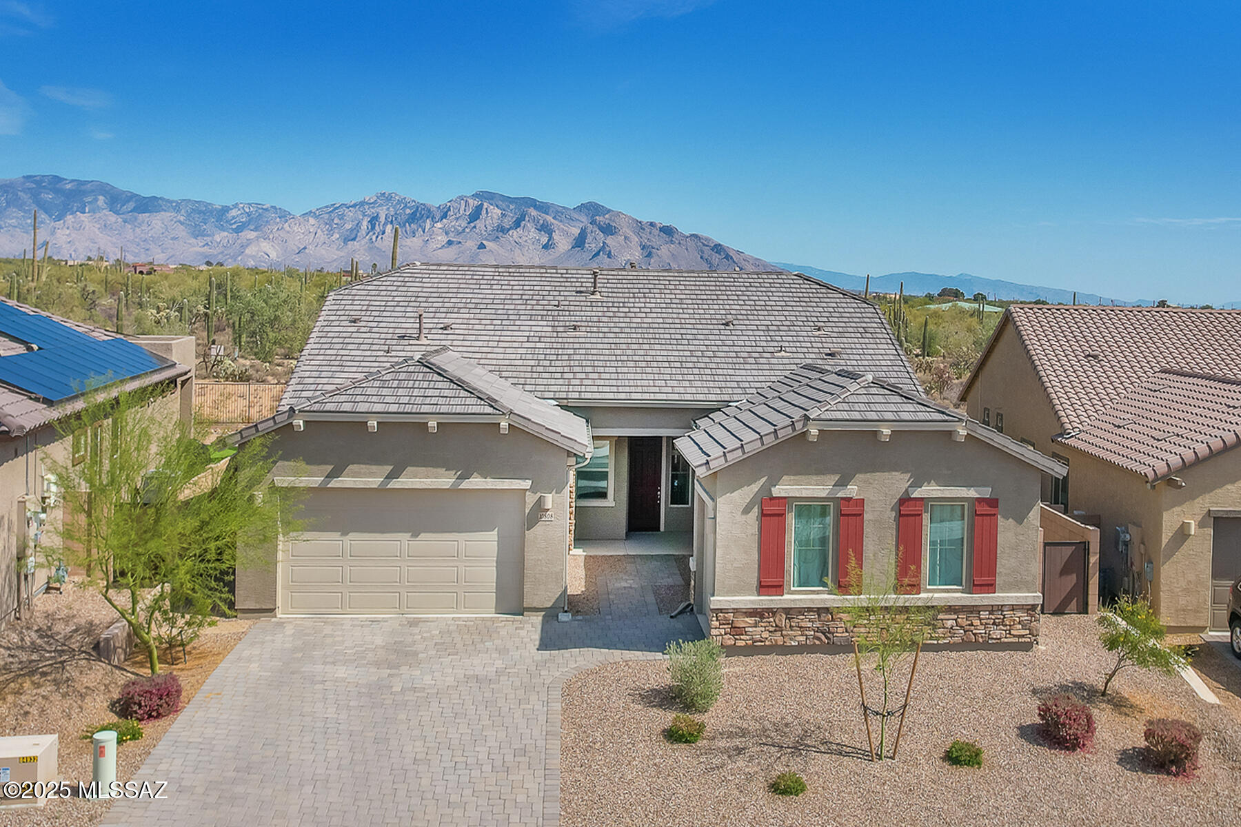 10808 N Iron Peak Drive — photo