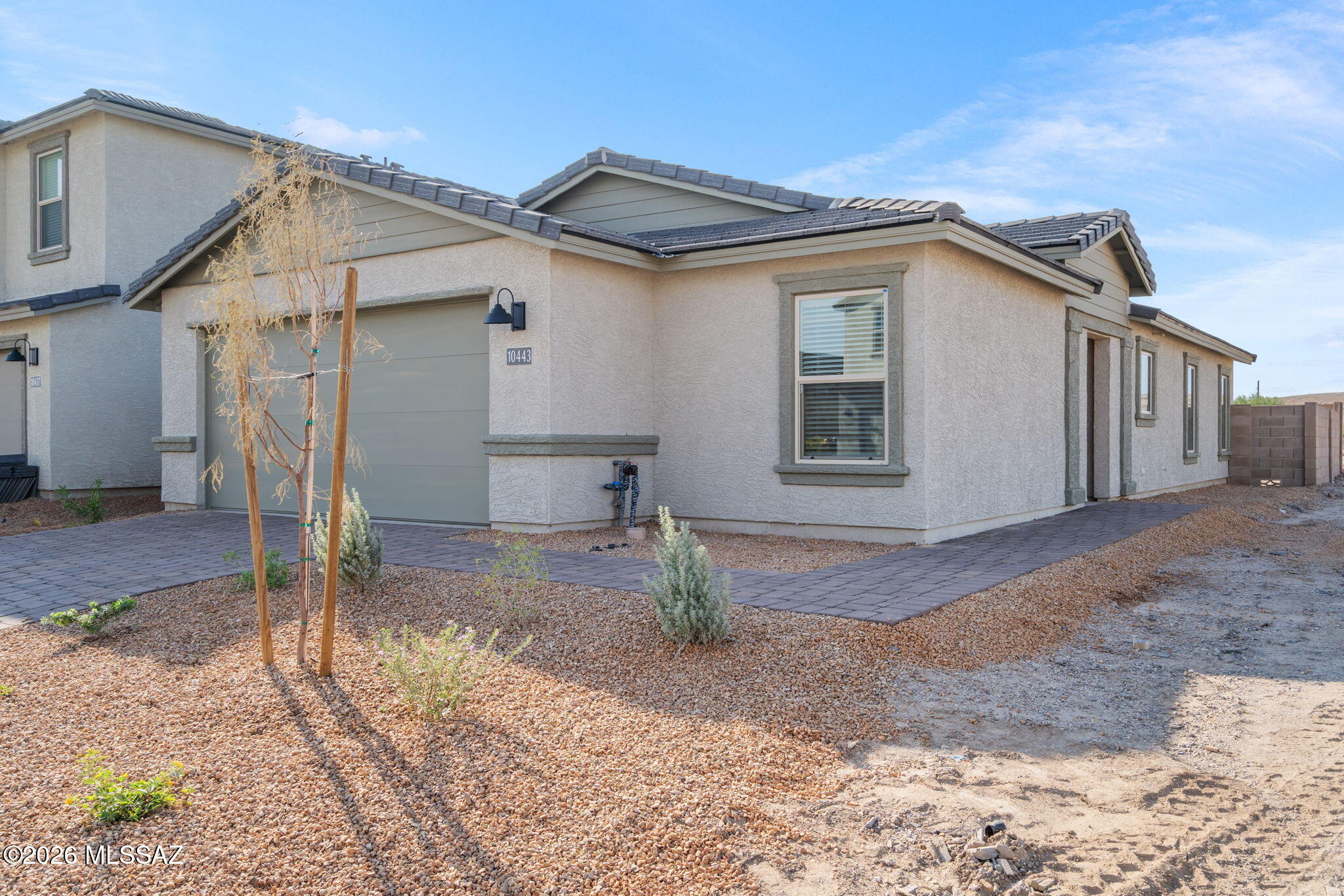 10443 W Guildford Lane — photo