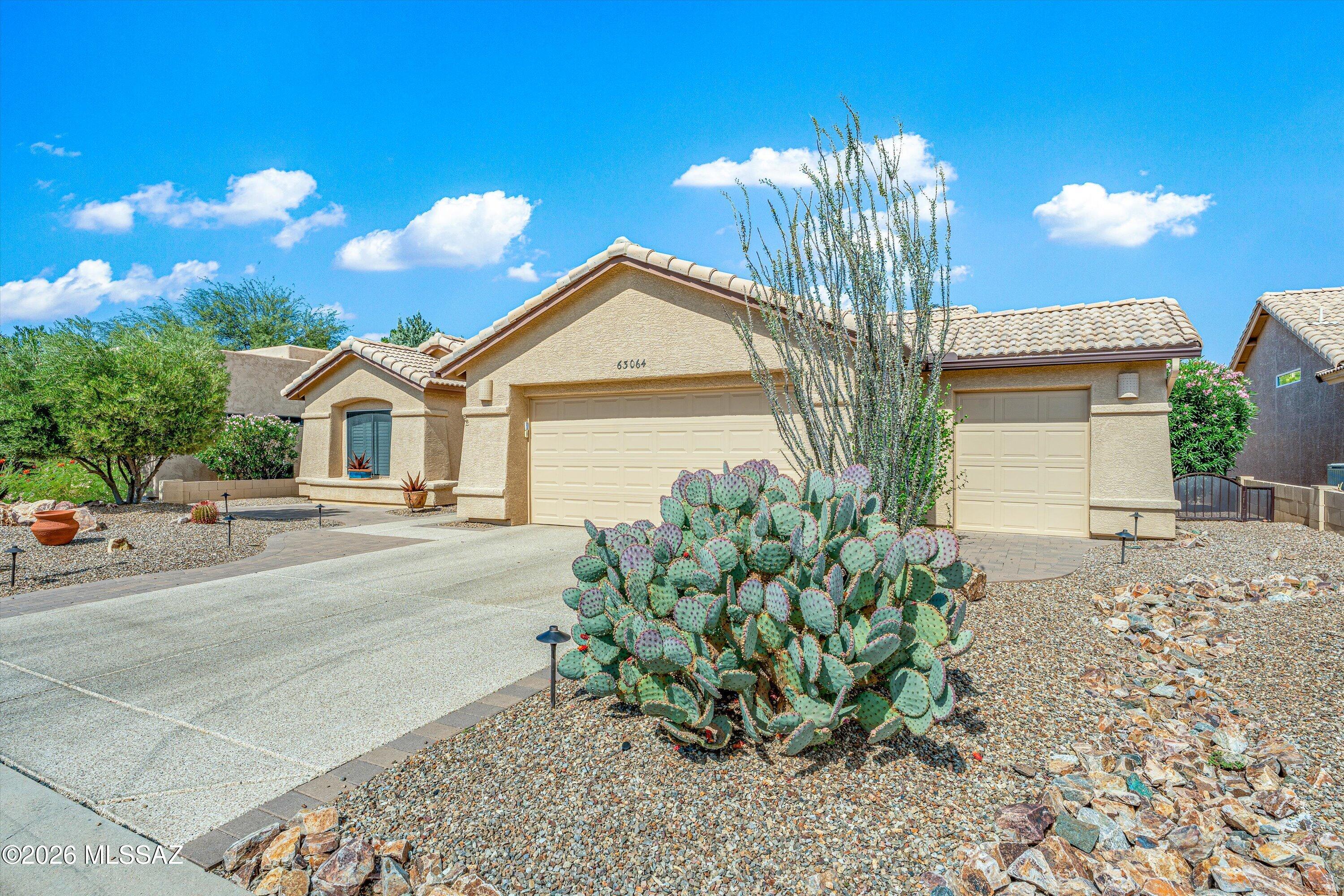 63064 E Flower Ridge Drive — photo