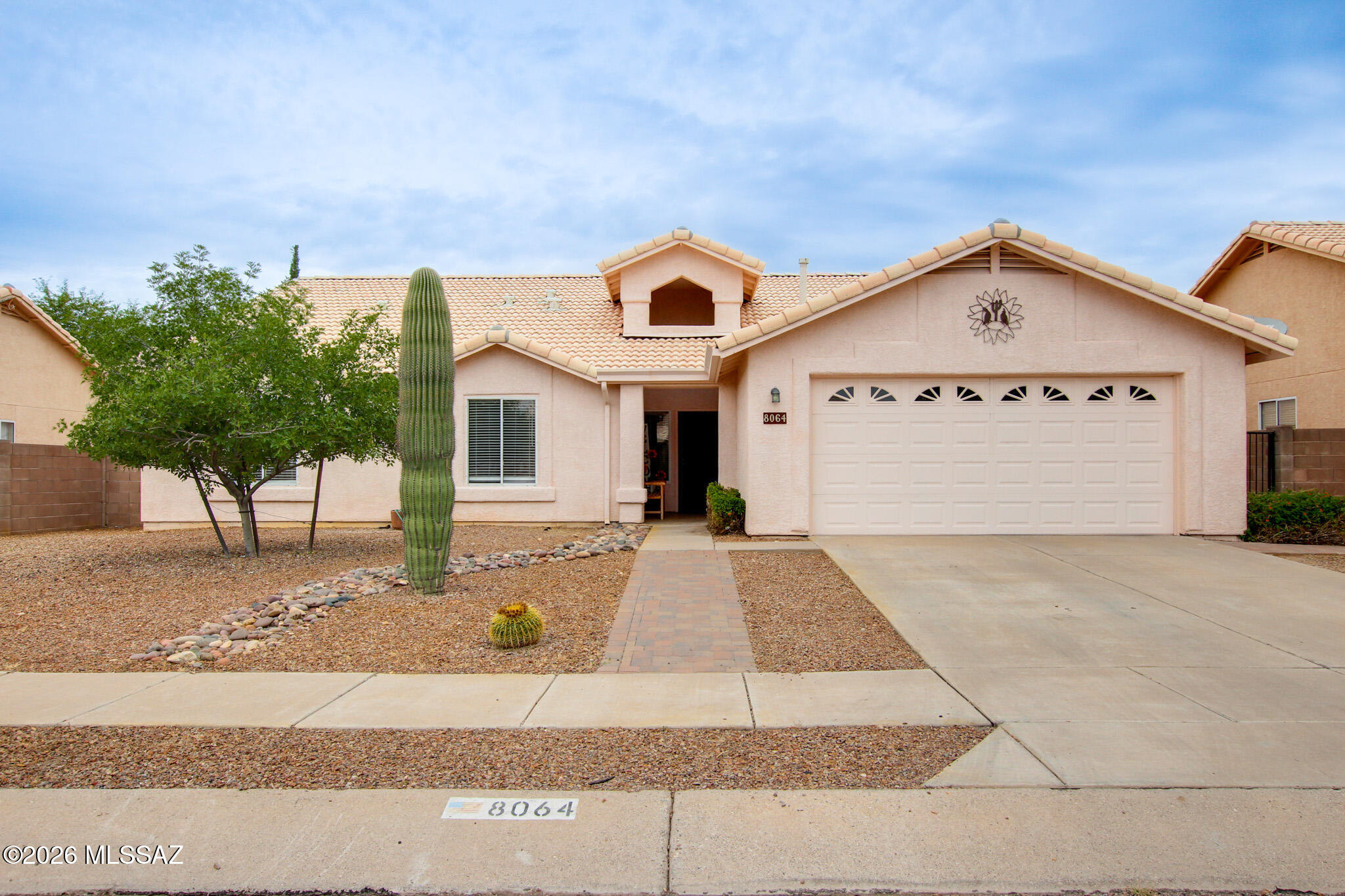 8064 S High Canyon Drive — photo