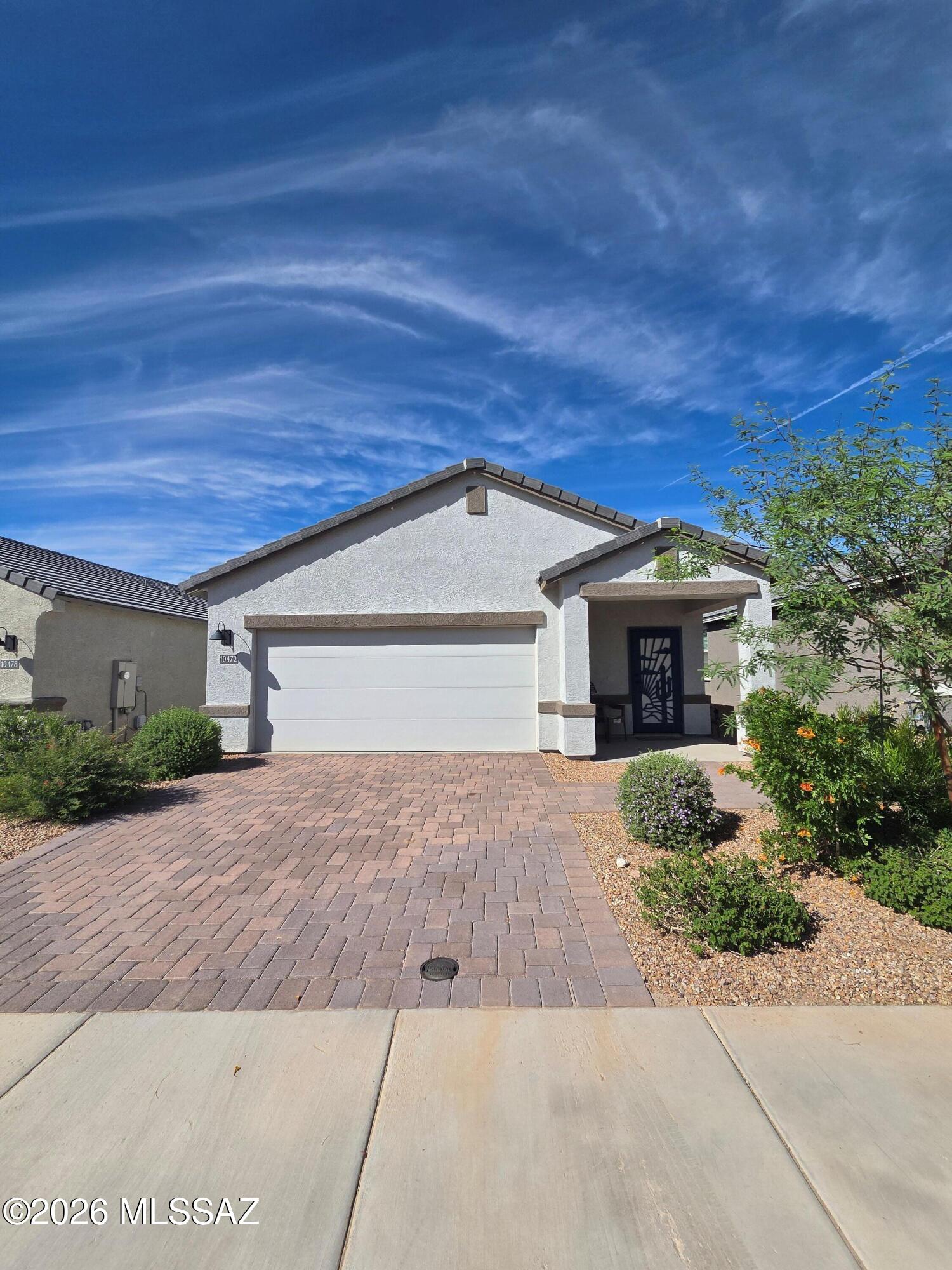 10472 W Thetford Lane — photo