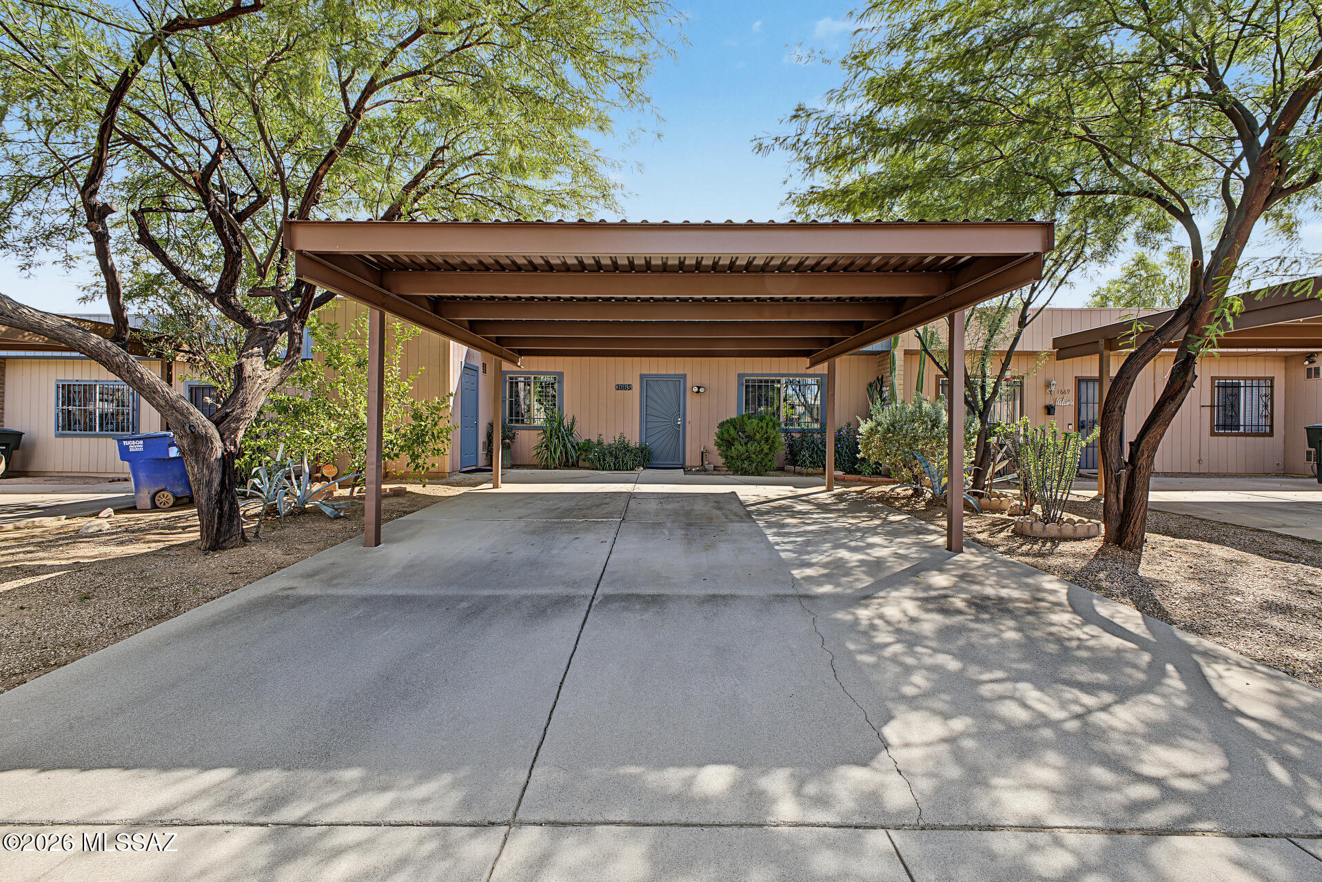 1665 W Calle Del Rey — photo