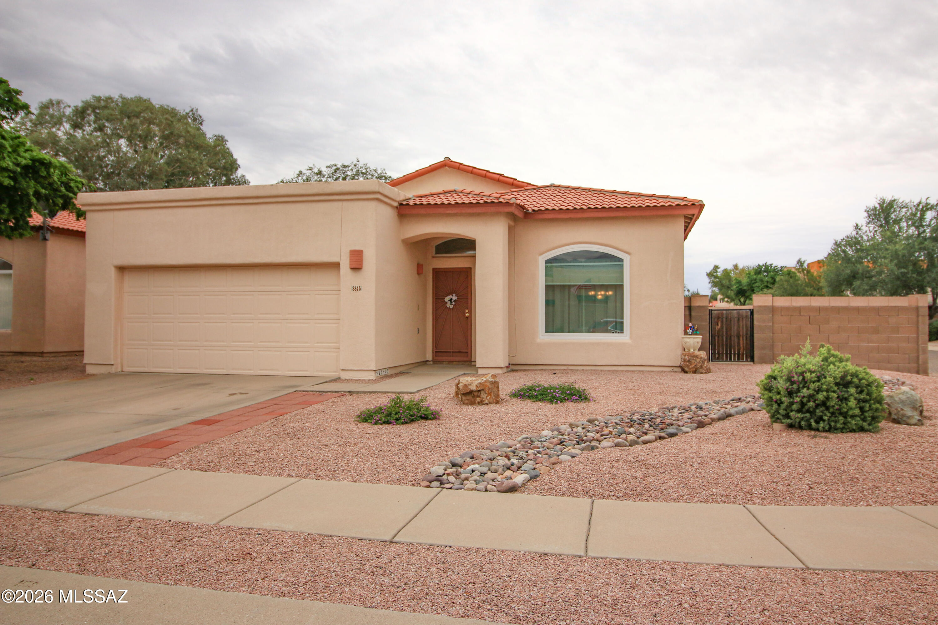 8846 E Desert Verbena Place — photo