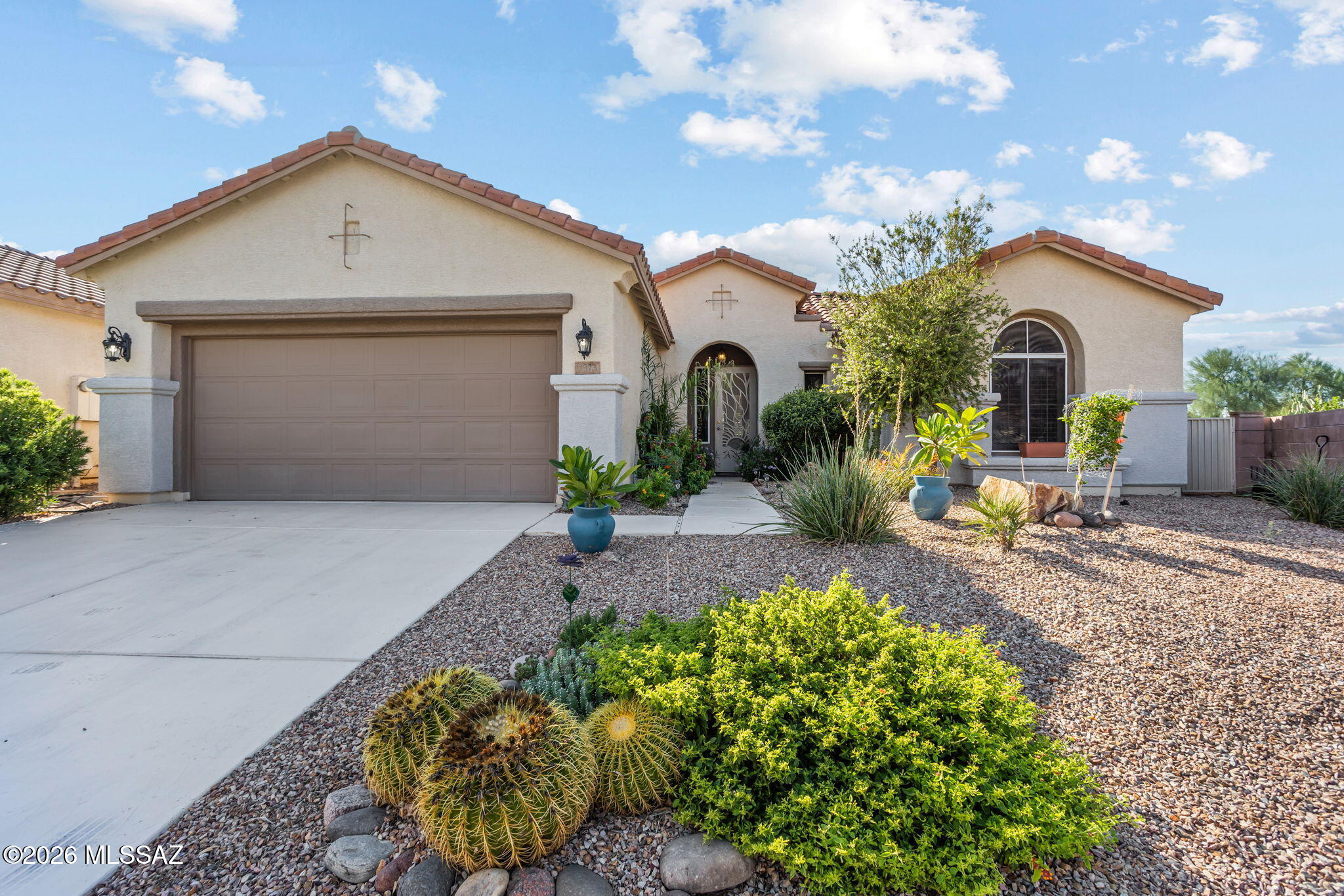 9373 N Sombrero Canyon Drive — photo
